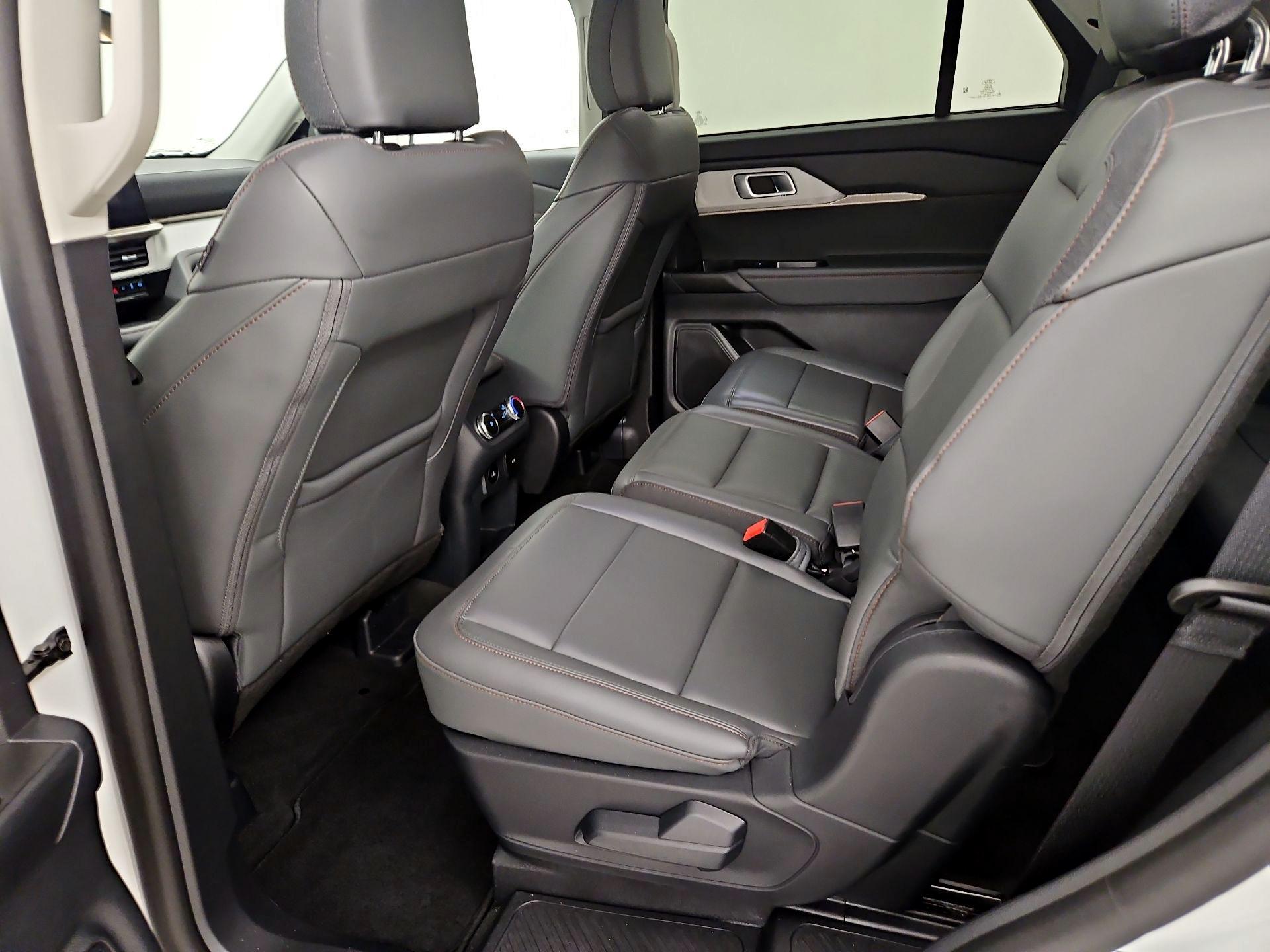 Thumbnail: 2025 Ford Explorer - 20