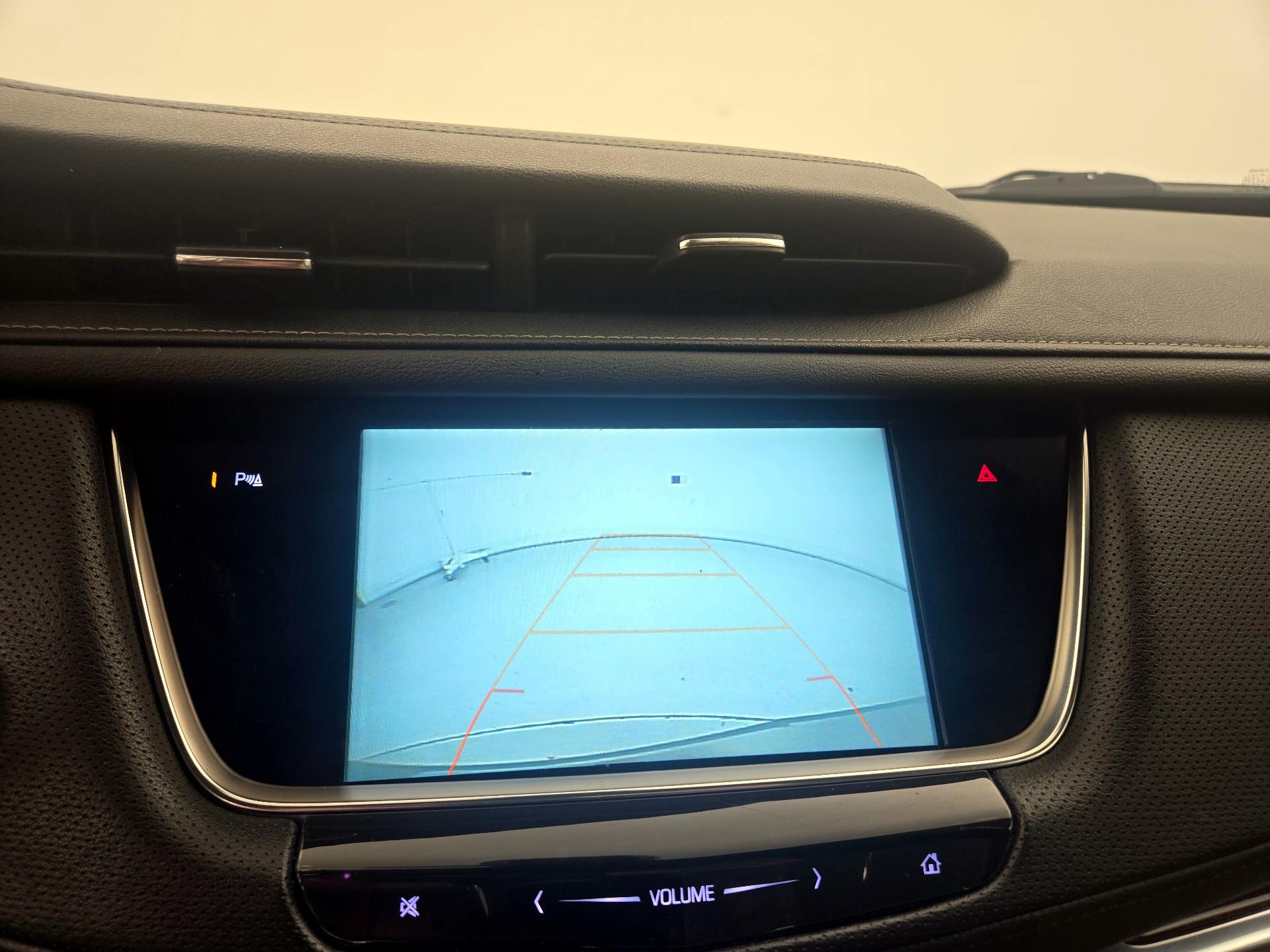 Thumbnail: 2018 Cadillac XT5 - 15