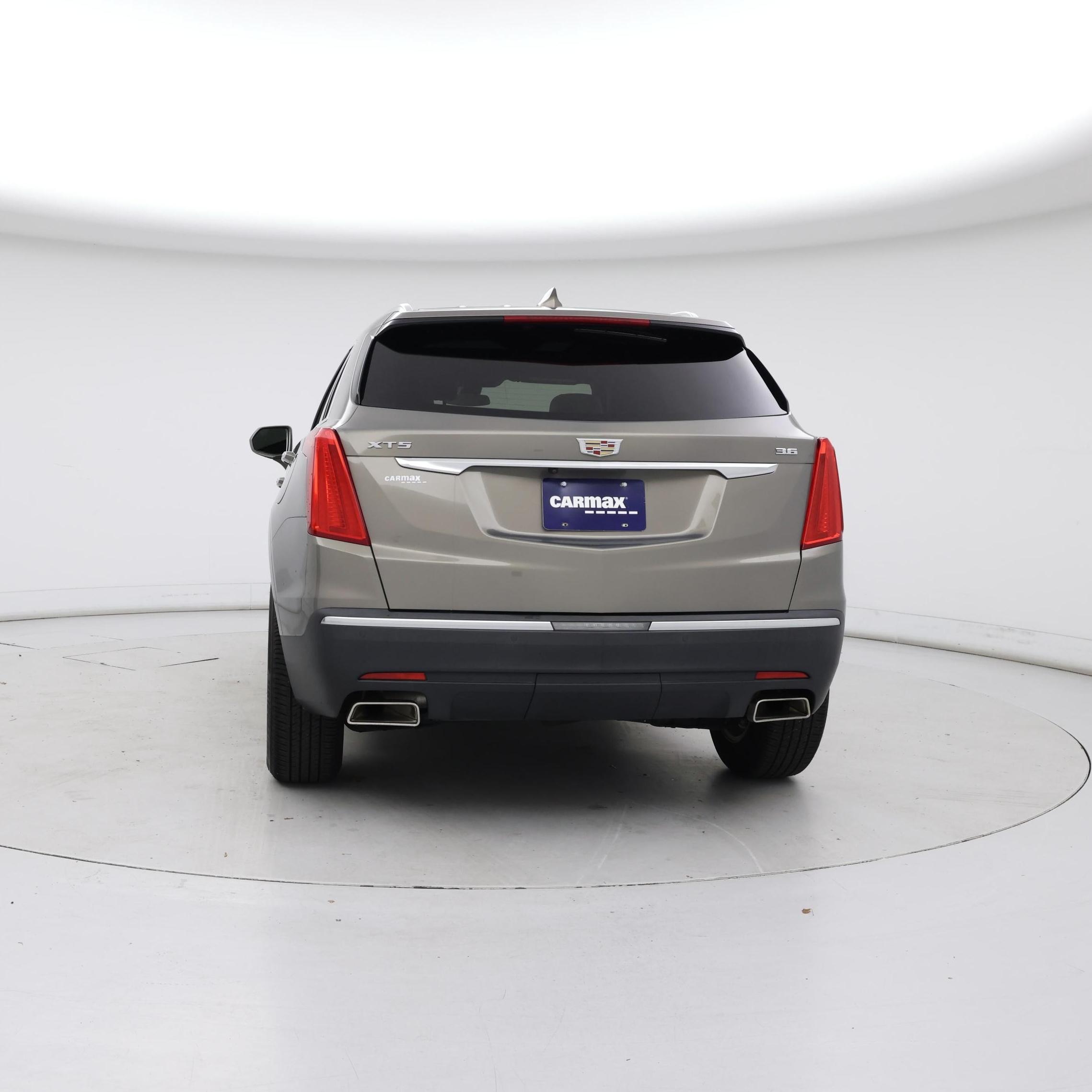 Thumbnail: 2018 Cadillac XT5 - 6