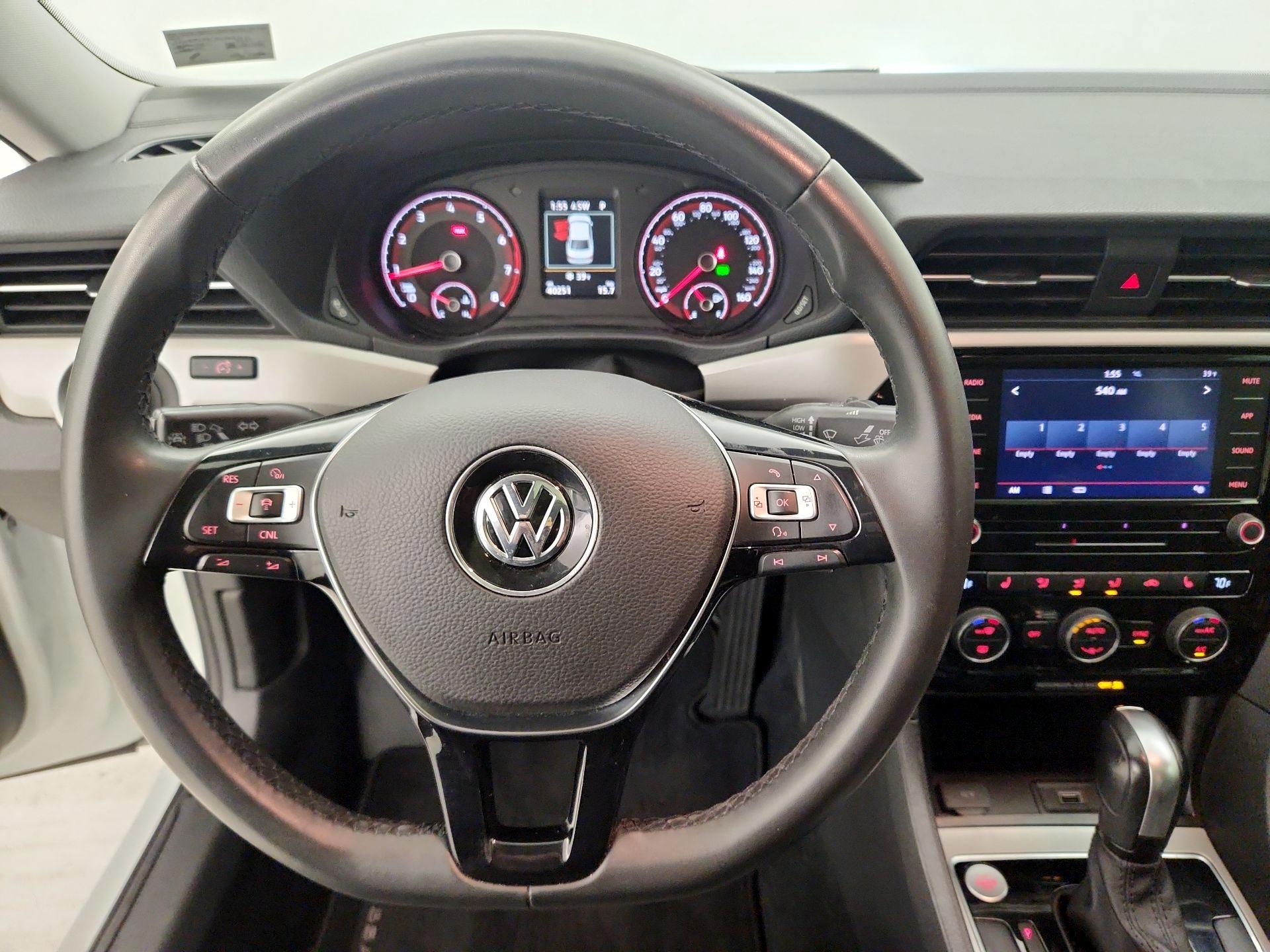 Thumbnail: 2022 Volkswagen Passat - 10