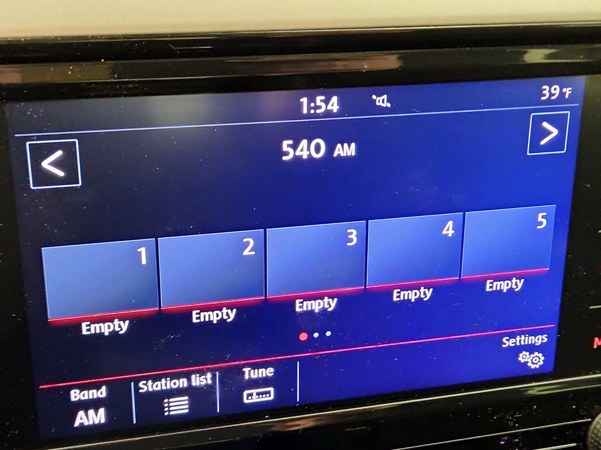 Thumbnail: 2022 Volkswagen Passat - 15