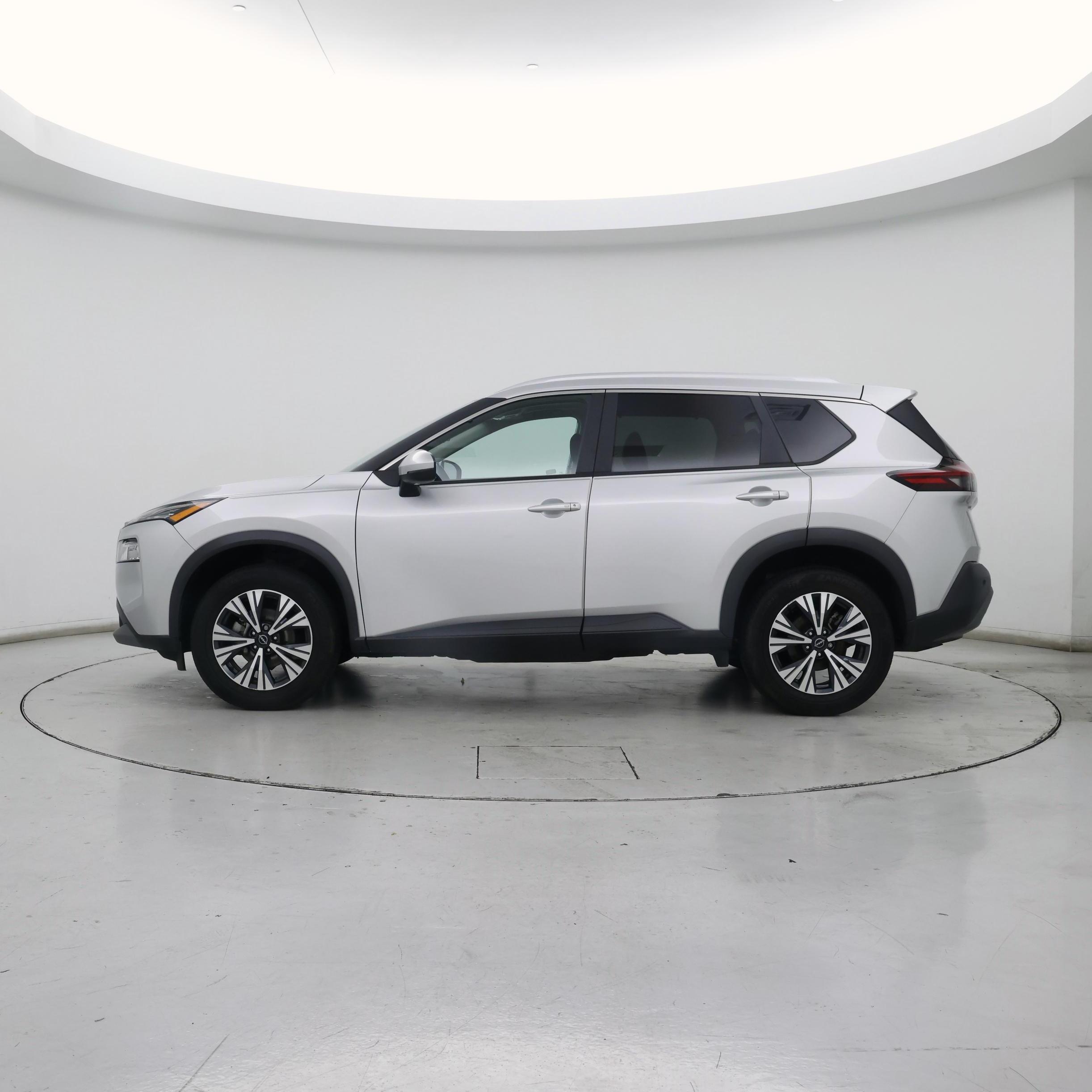 Thumbnail: 2023 Nissan Rogue - 3