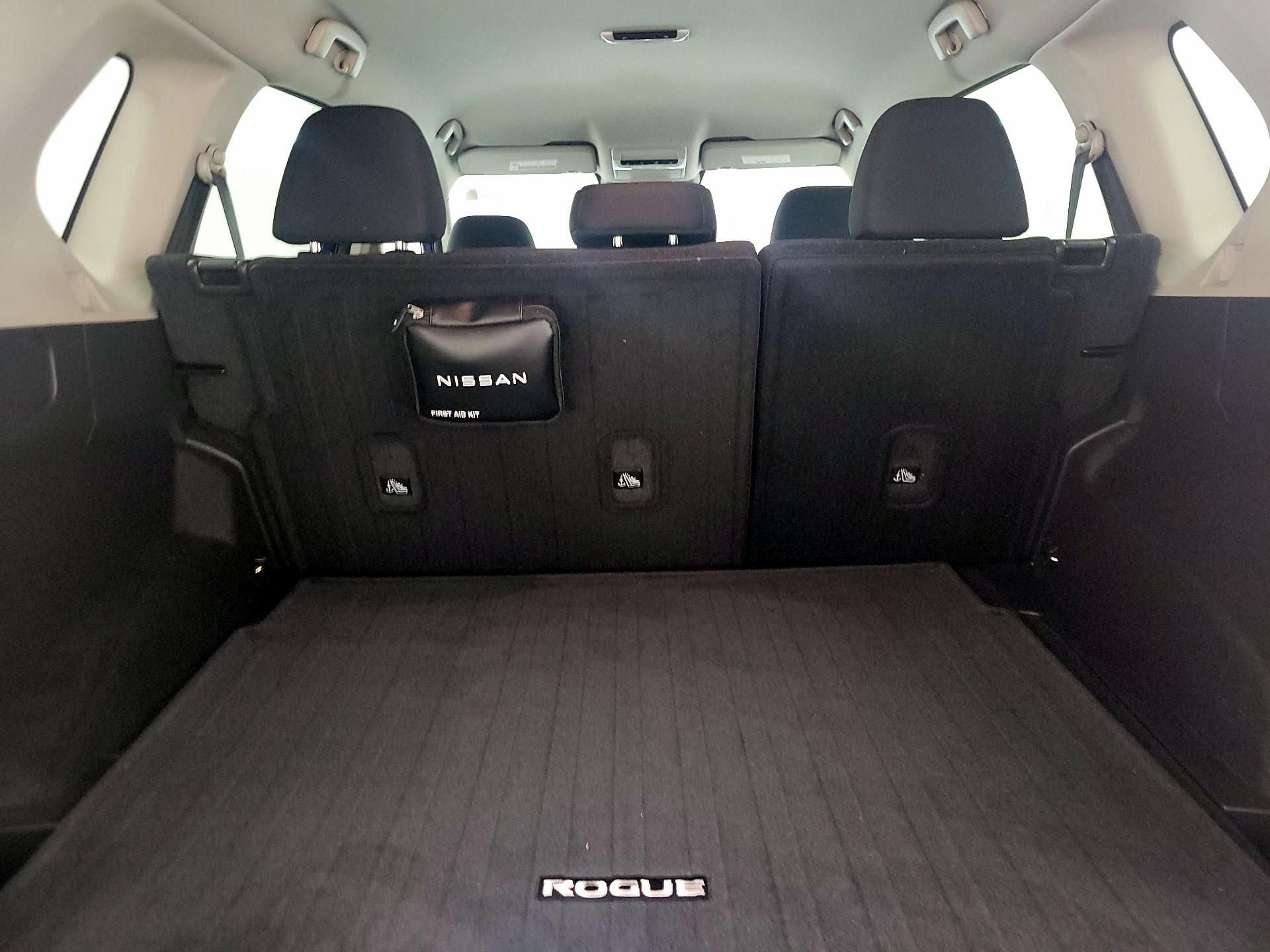 Thumbnail: 2023 Nissan Rogue - 20