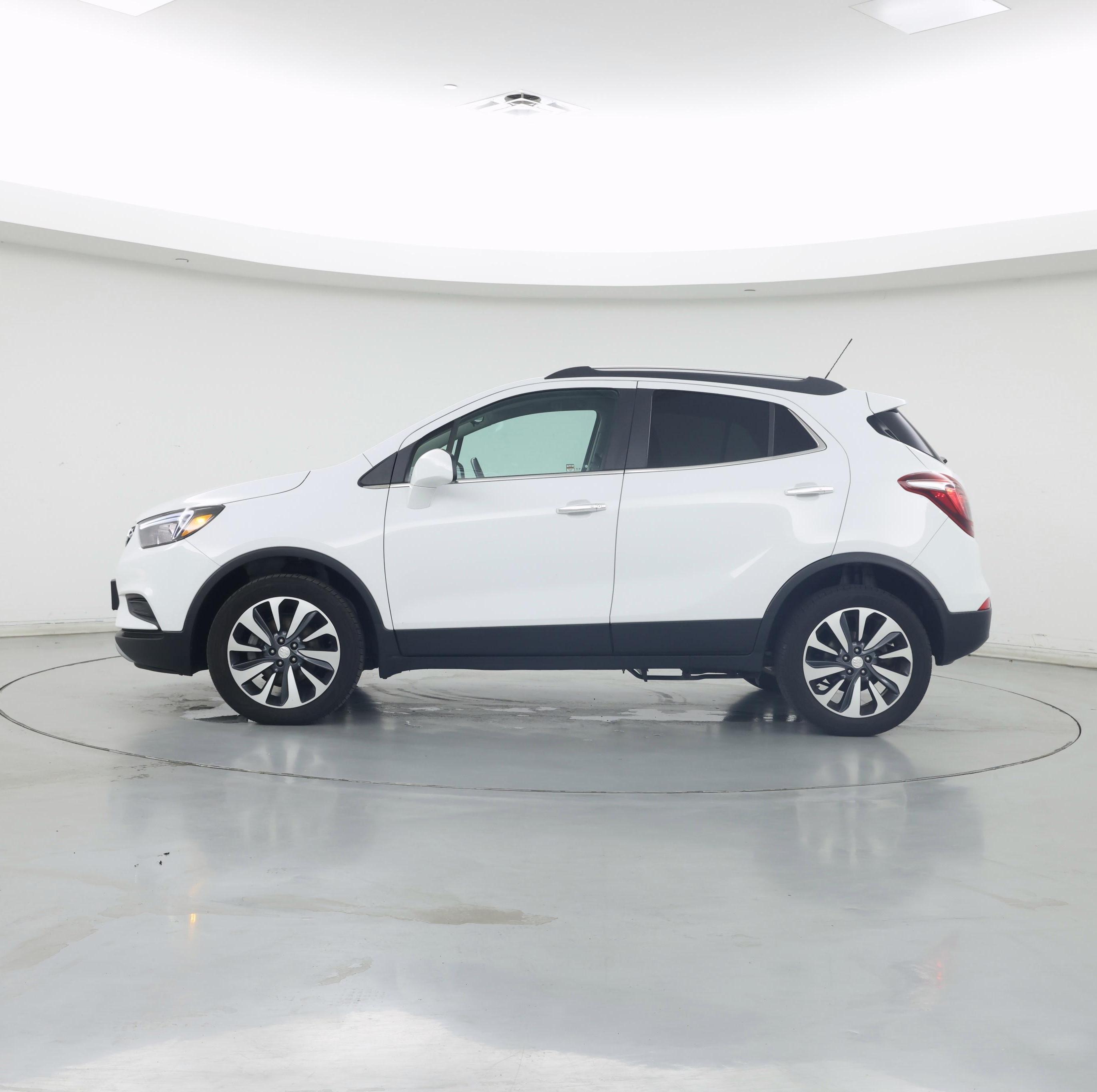 Thumbnail: 2021 Buick Encore - 3