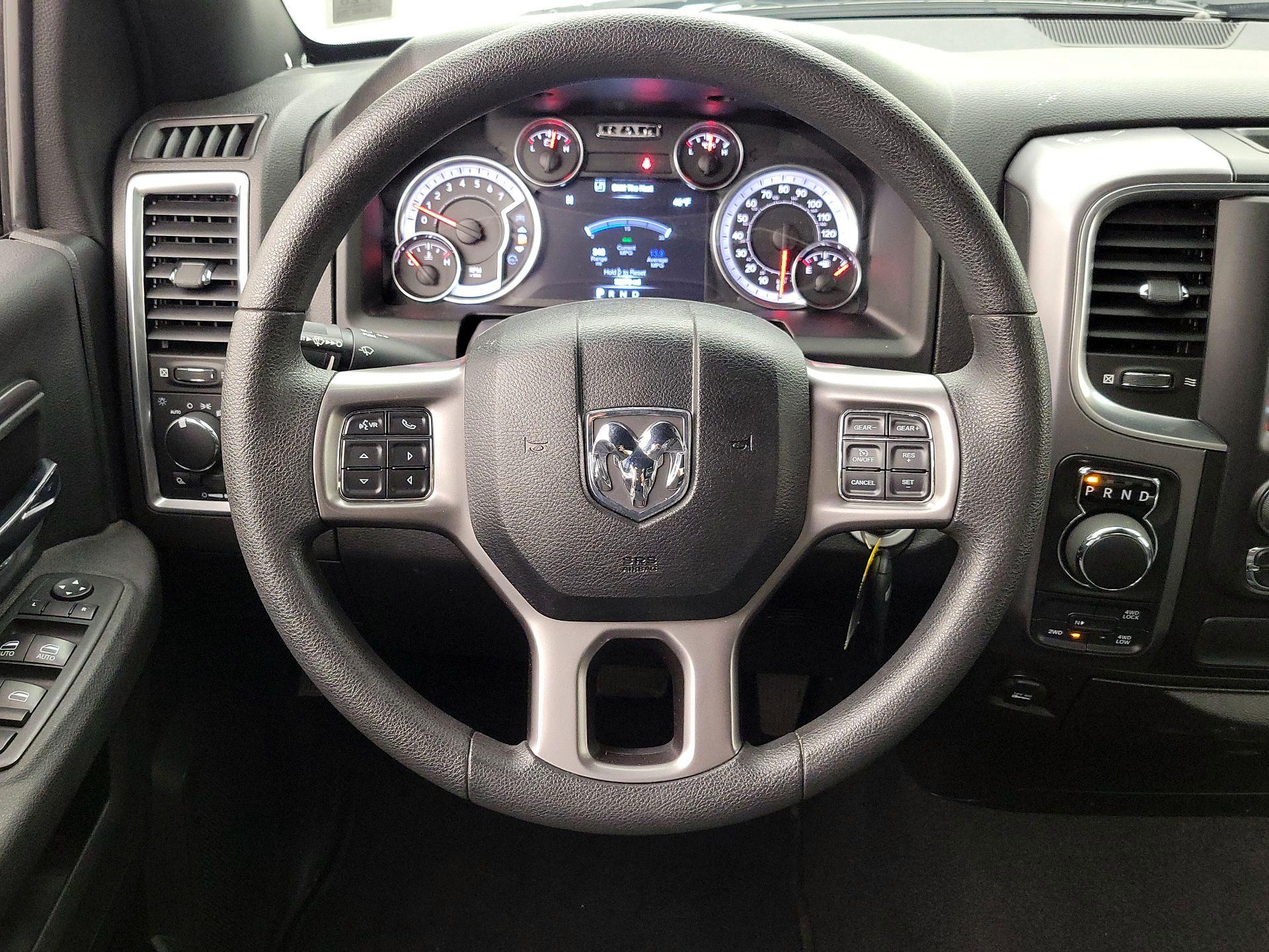 Thumbnail: 2021 RAM 1500 Classic - 10