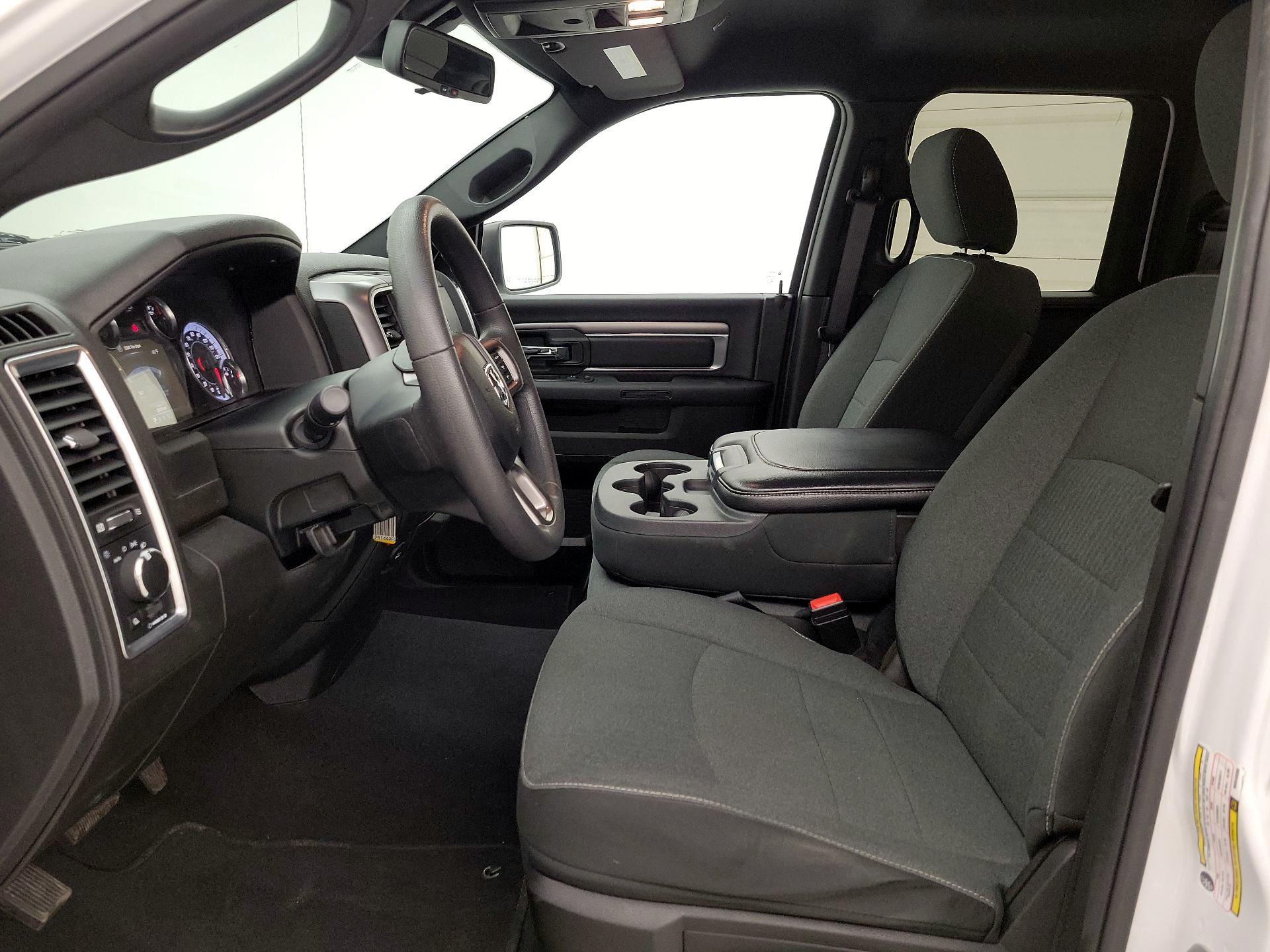 Thumbnail: 2021 RAM 1500 Classic - 11