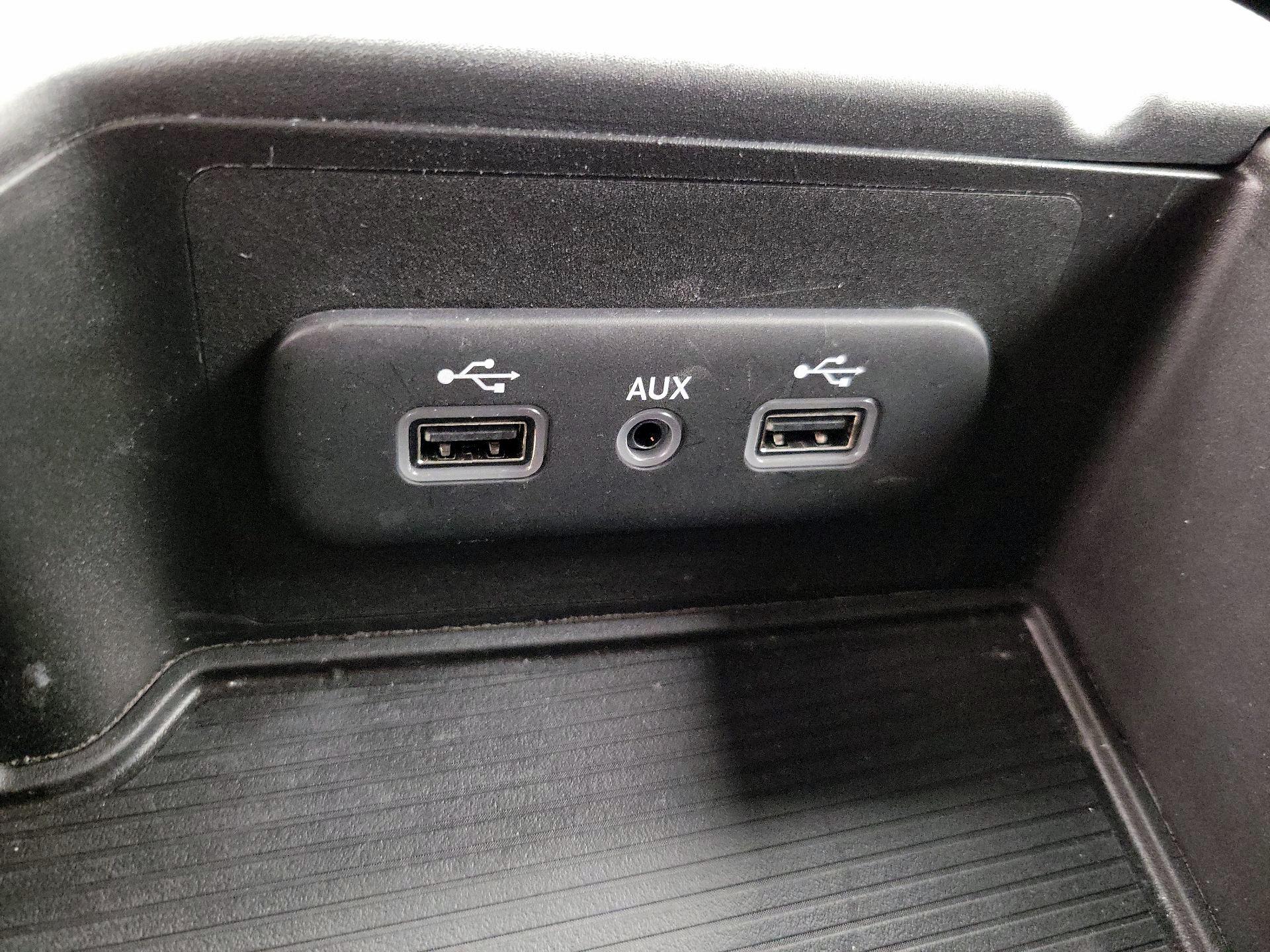 Thumbnail: 2021 RAM 1500 Classic - 18