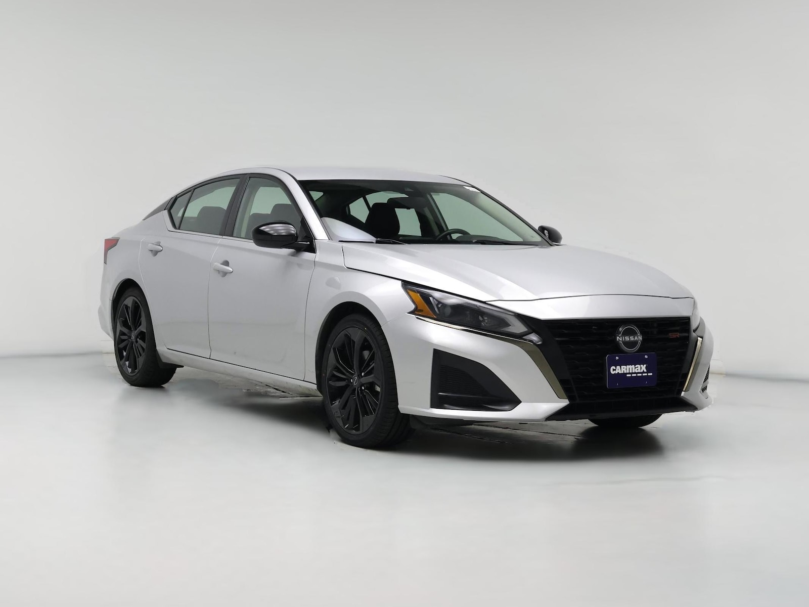 2023 Nissan Altima SR