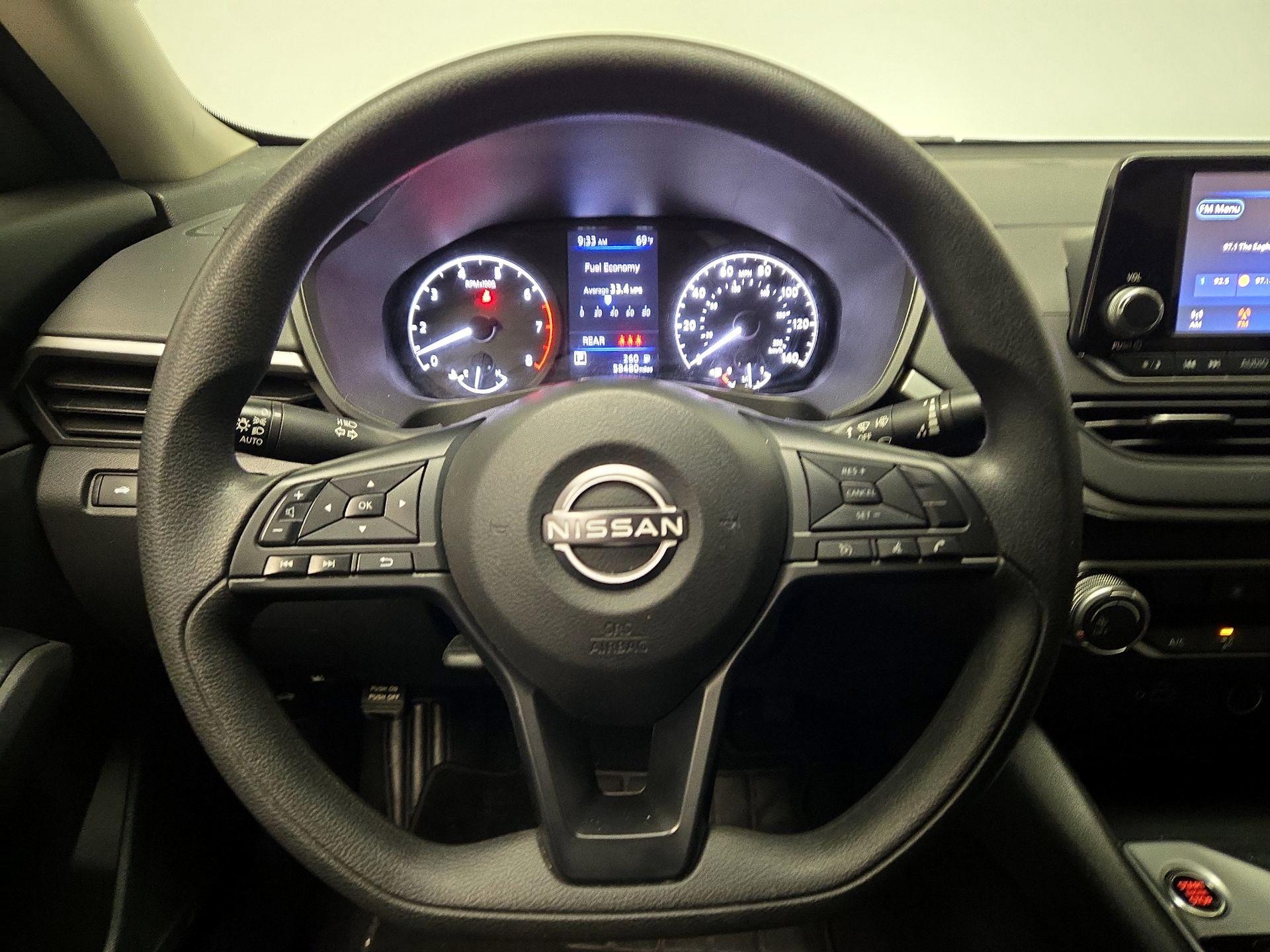 Thumbnail: 2023 Nissan Altima - 10