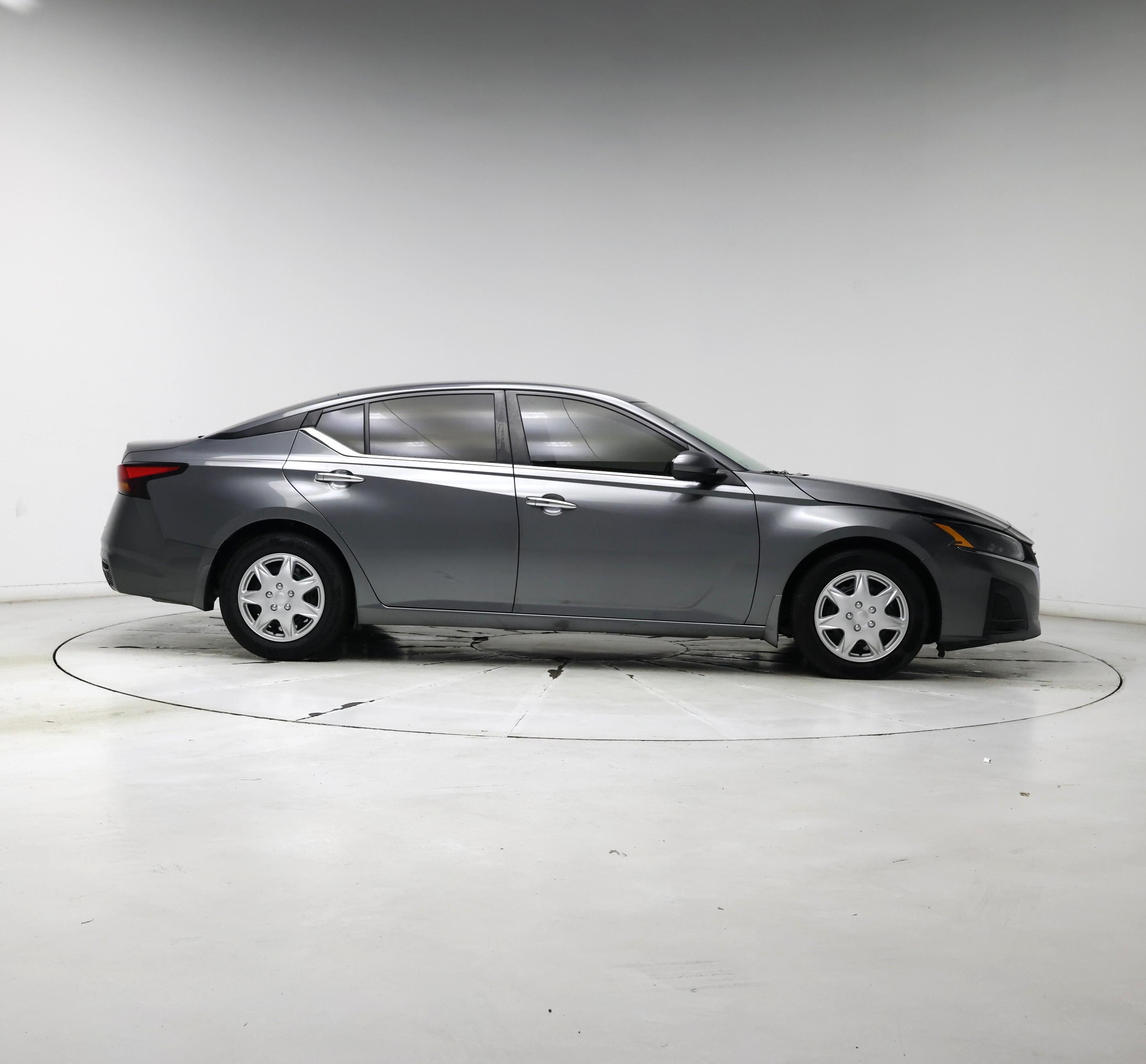 Thumbnail: 2023 Nissan Altima - 7