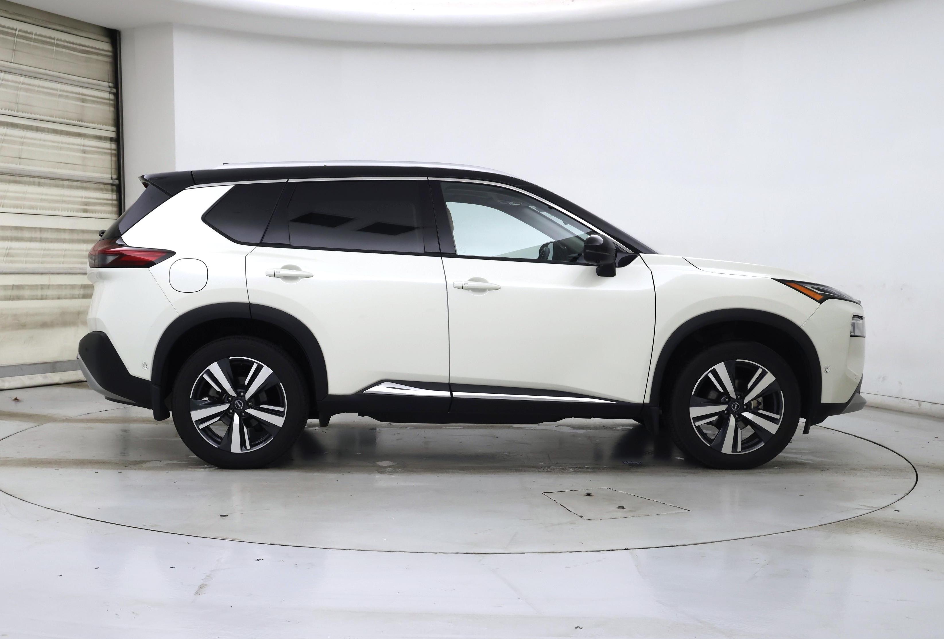 Thumbnail: 2022 Nissan Rogue - 7