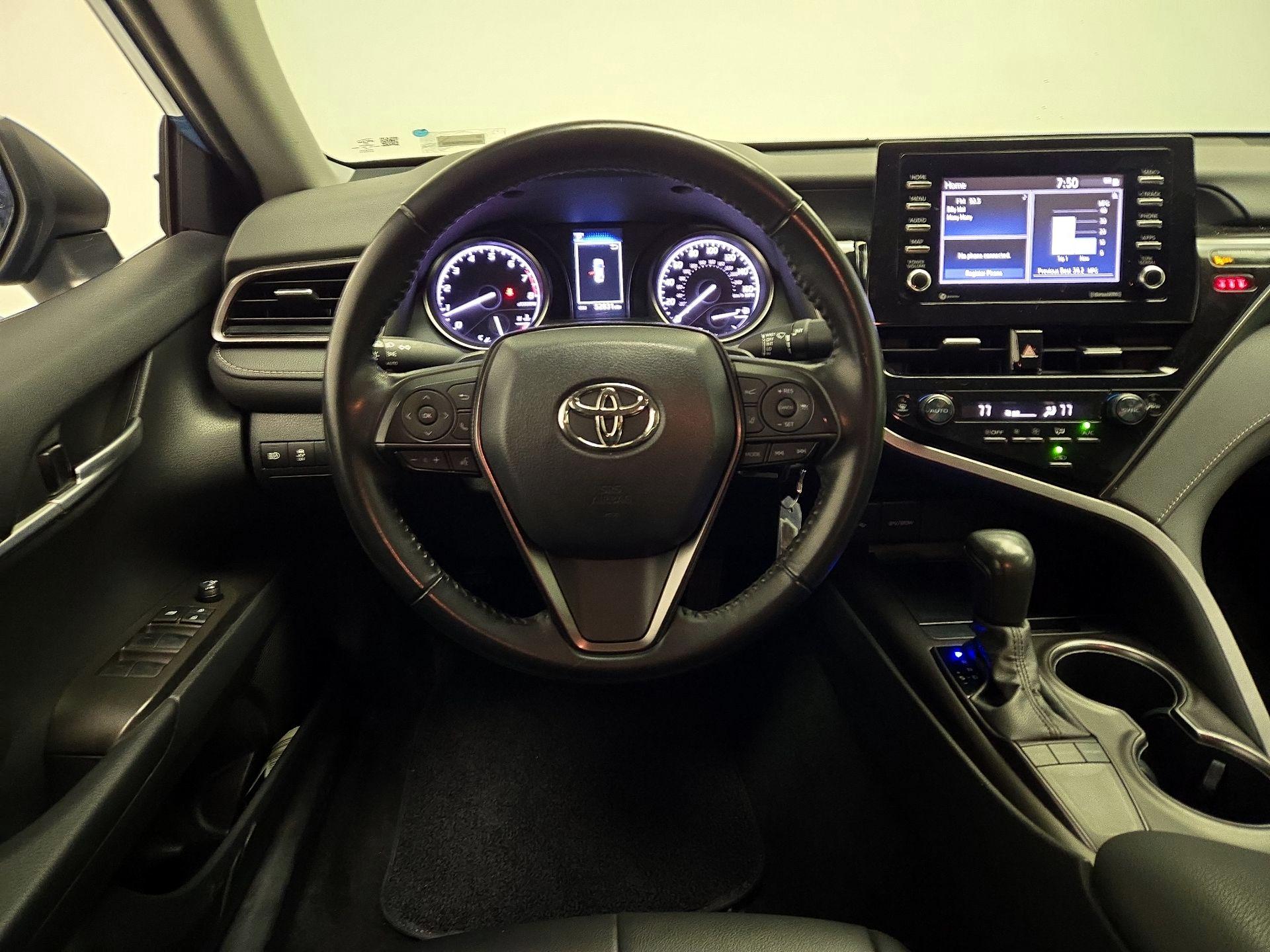 Thumbnail: 2023 Toyota Camry - 10