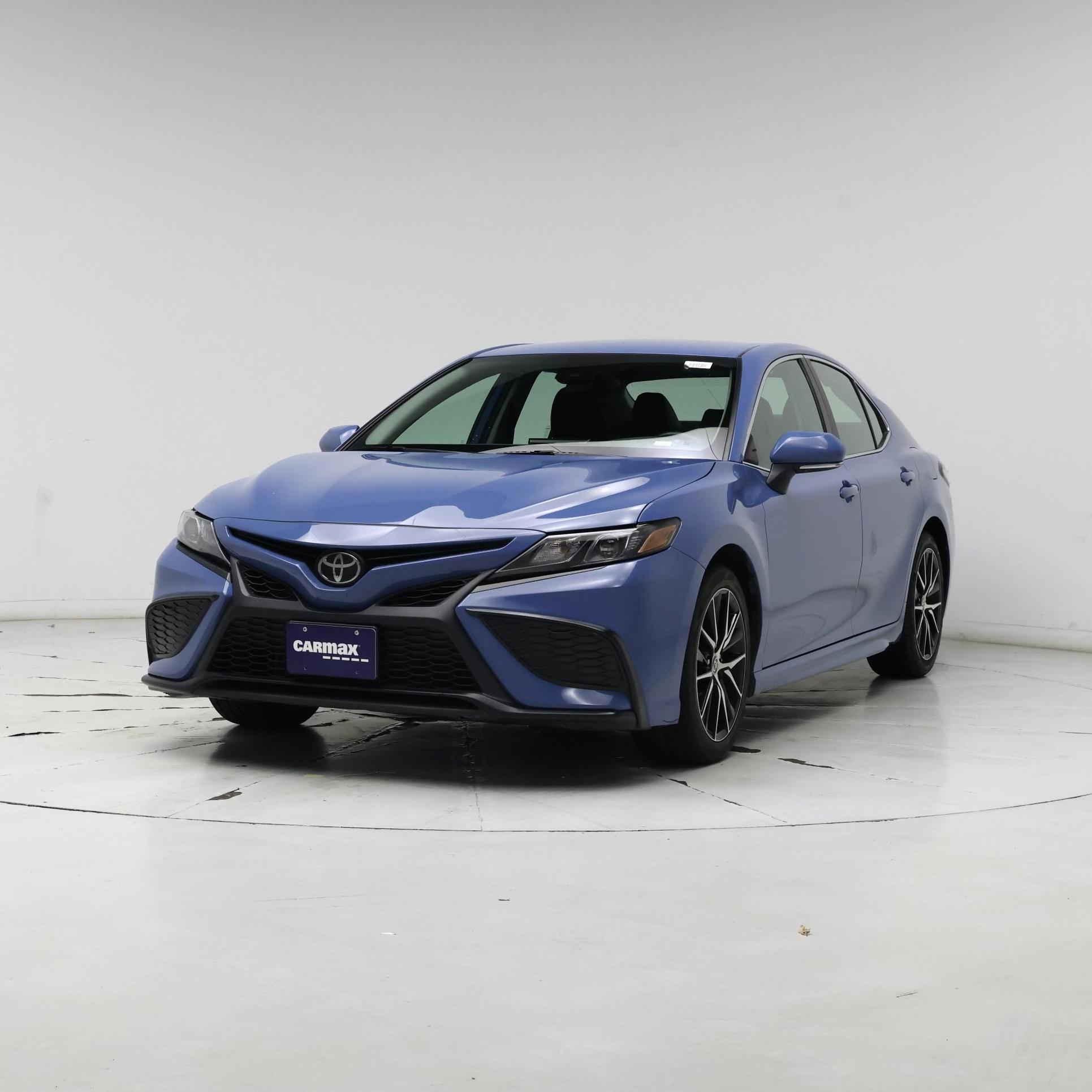 Thumbnail: 2023 Toyota Camry - 4