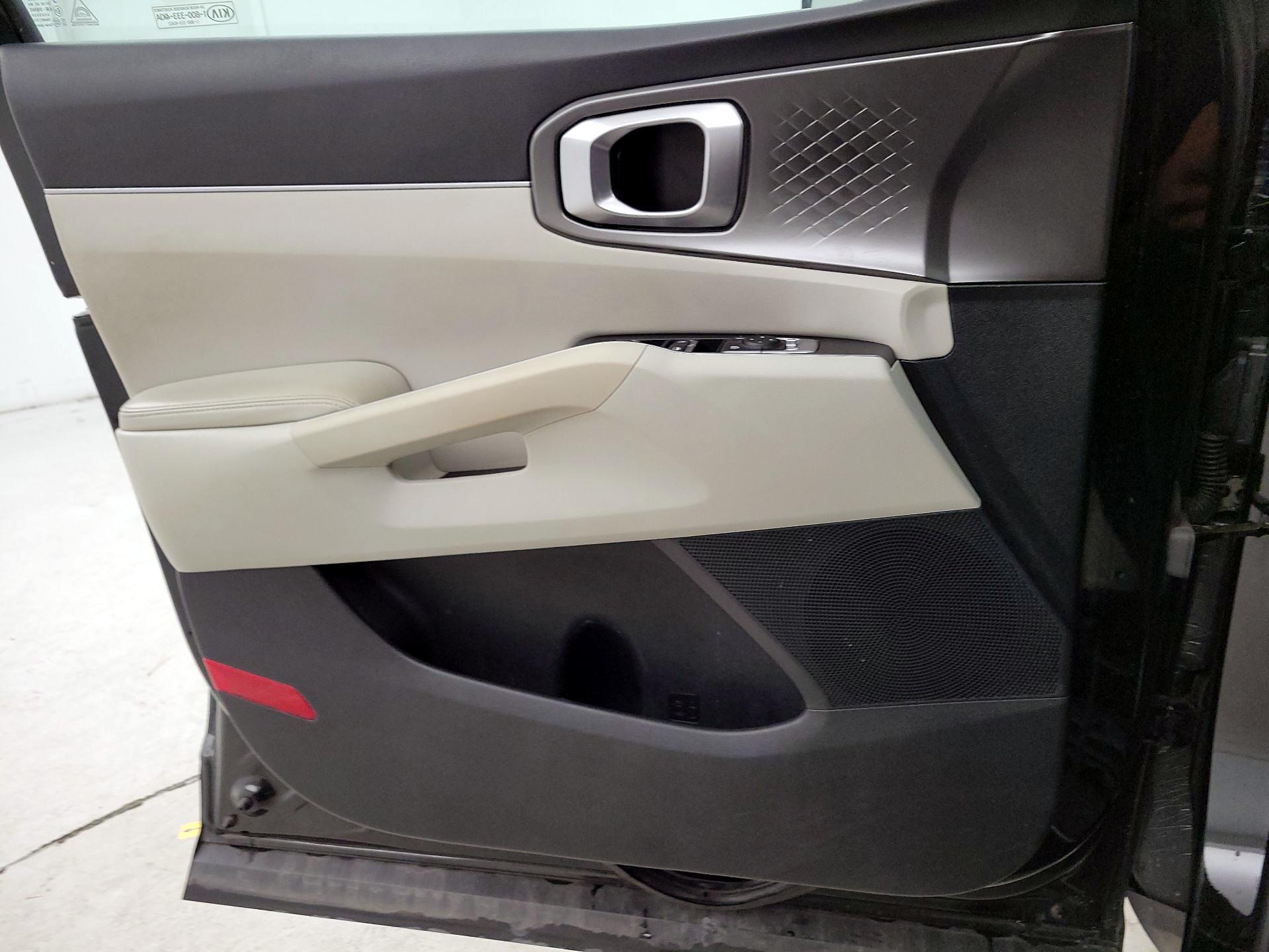 Thumbnail: 2021 Kia Sorento - 12