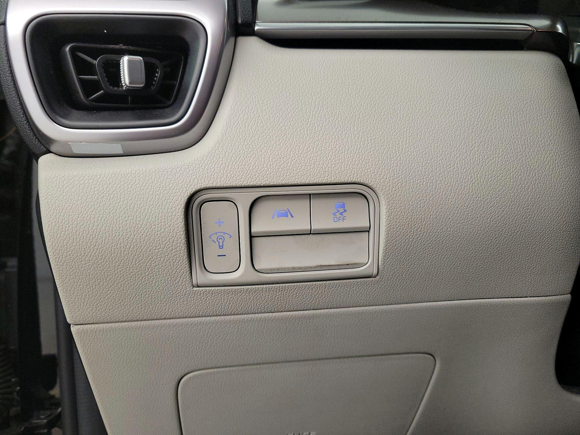 Thumbnail: 2021 Kia Sorento - 13