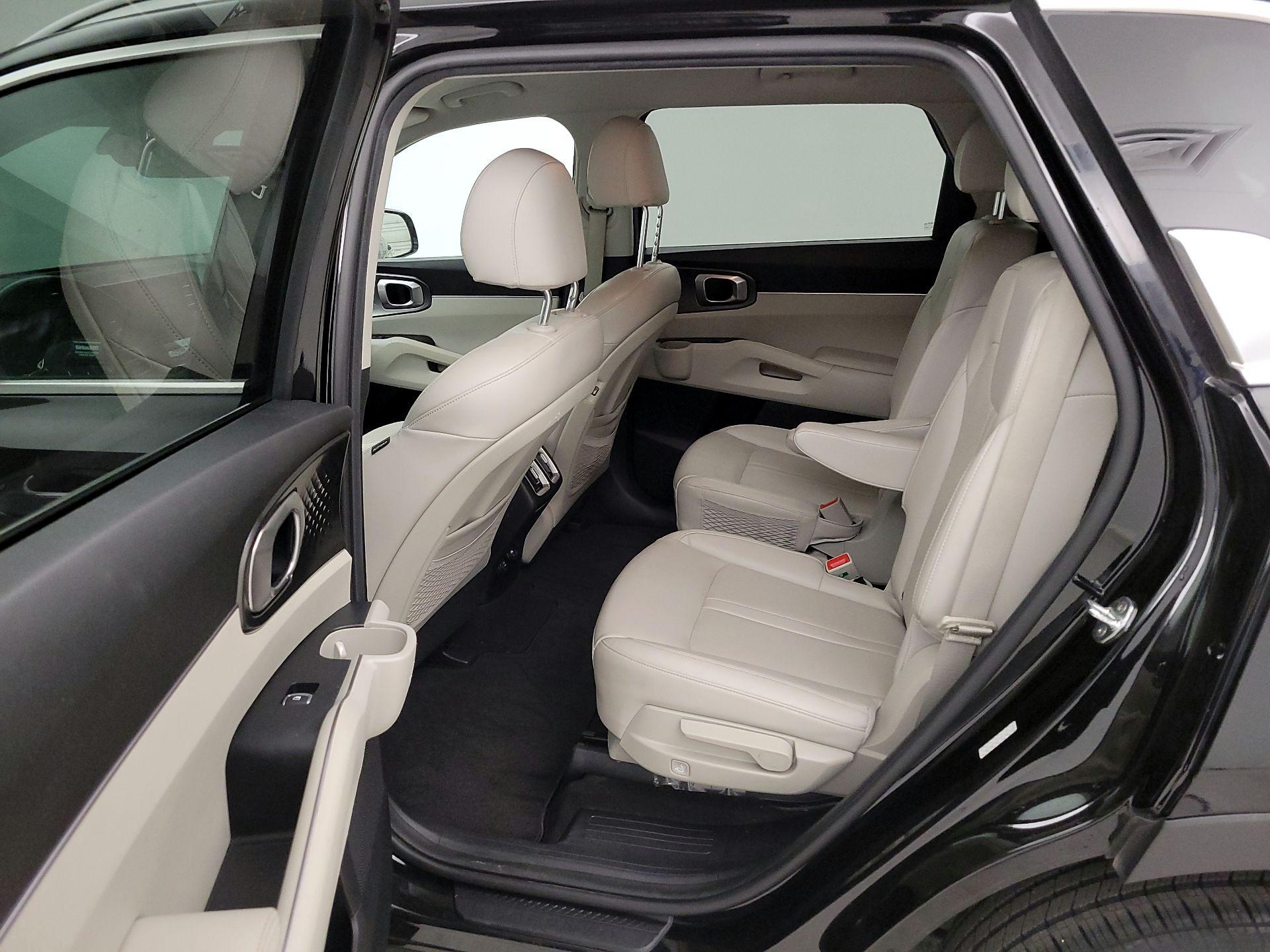 Thumbnail: 2021 Kia Sorento - 19