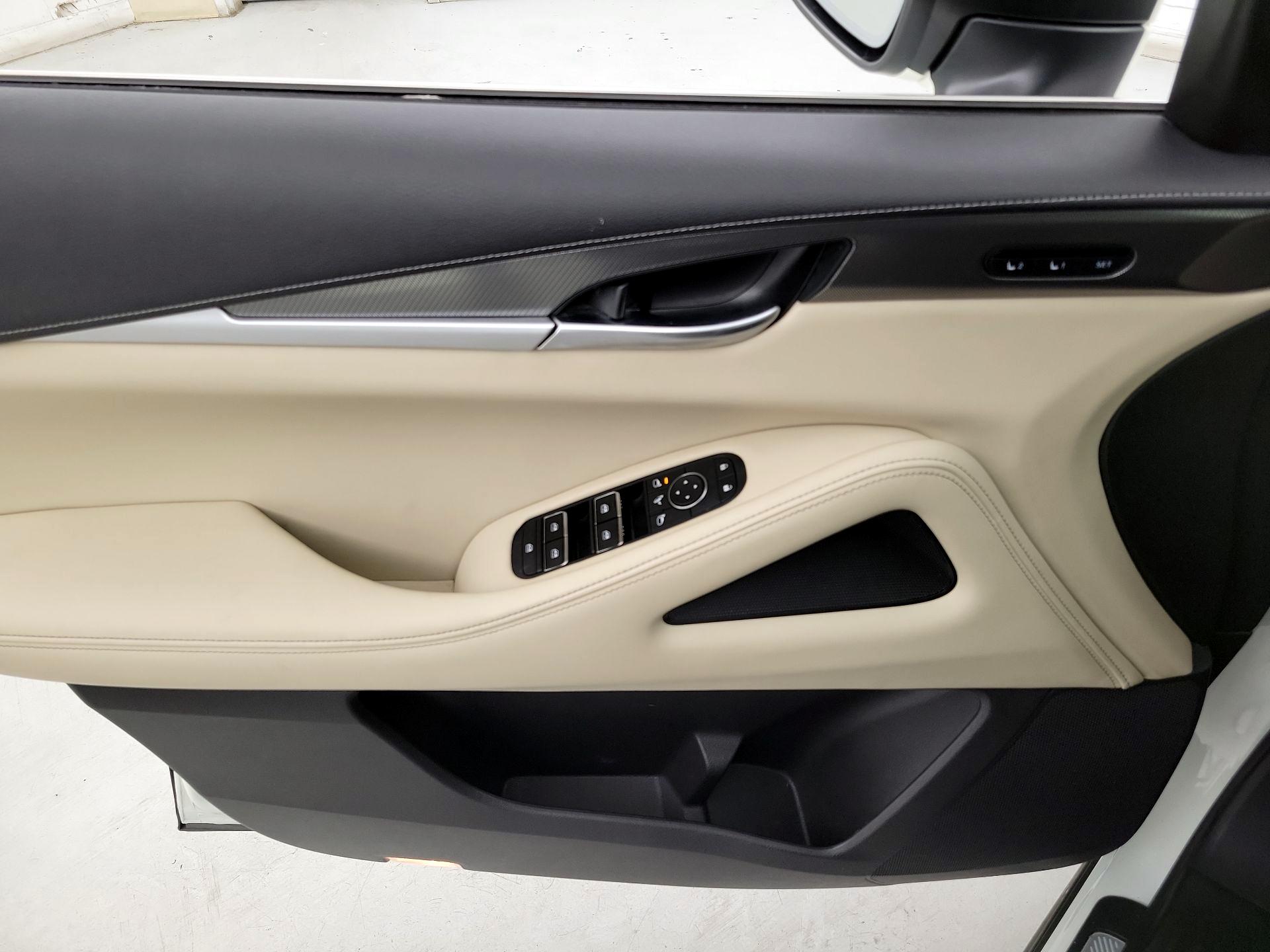 Thumbnail: 2023 INFINITI QX60 - 12