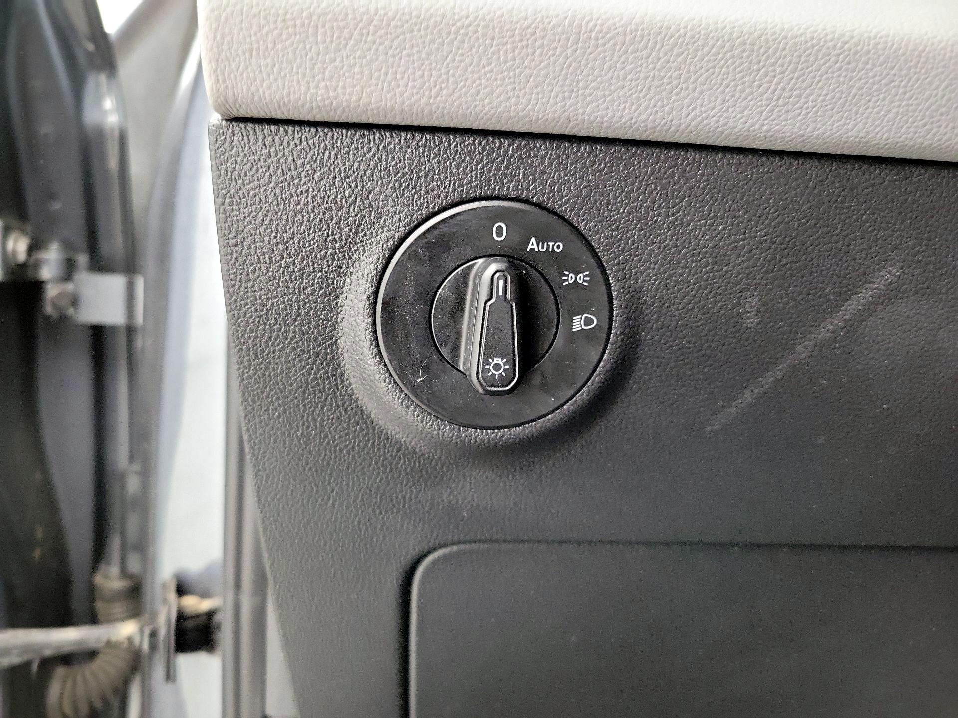 Thumbnail: 2022 Volkswagen Taos - 11