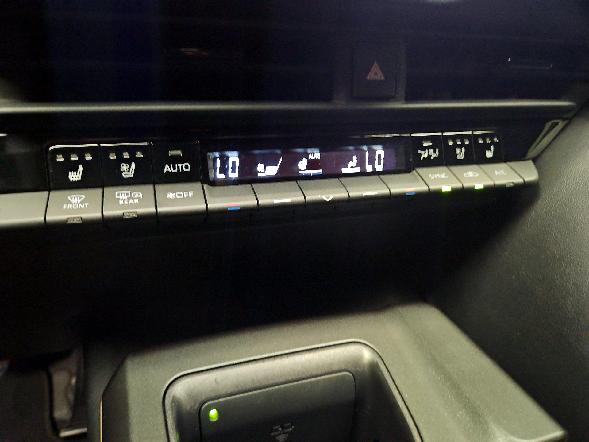 Thumbnail: 2023 Toyota Crown - 16