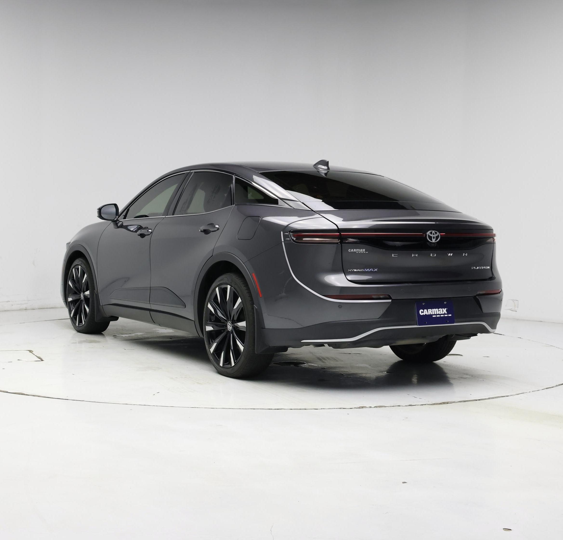 Thumbnail: 2023 Toyota Crown - 2