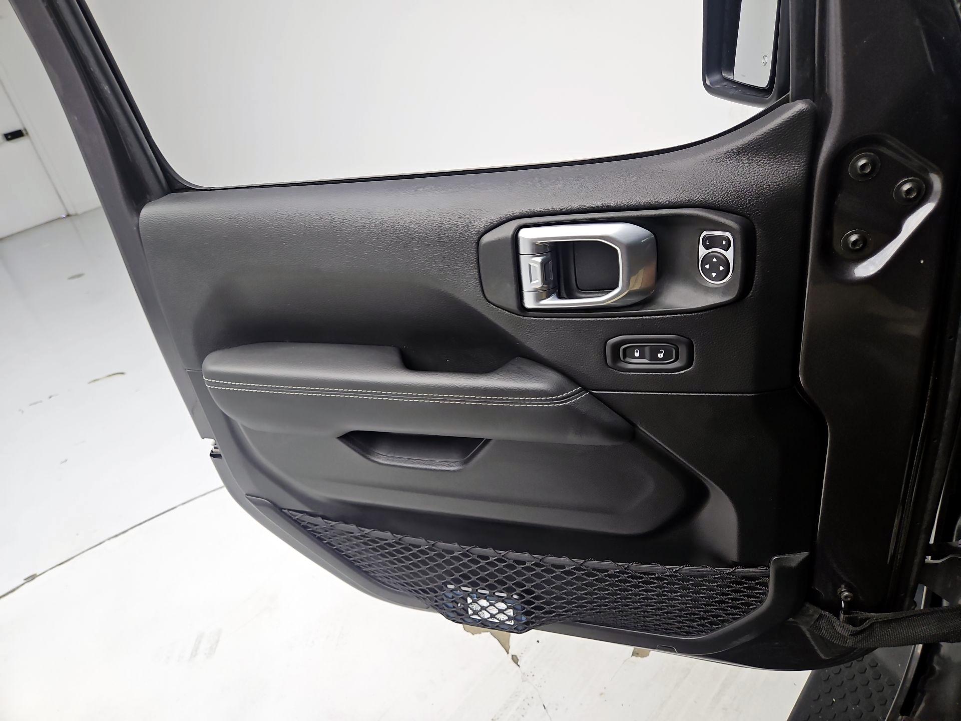 Thumbnail: 2021 Jeep Wrangler - 12