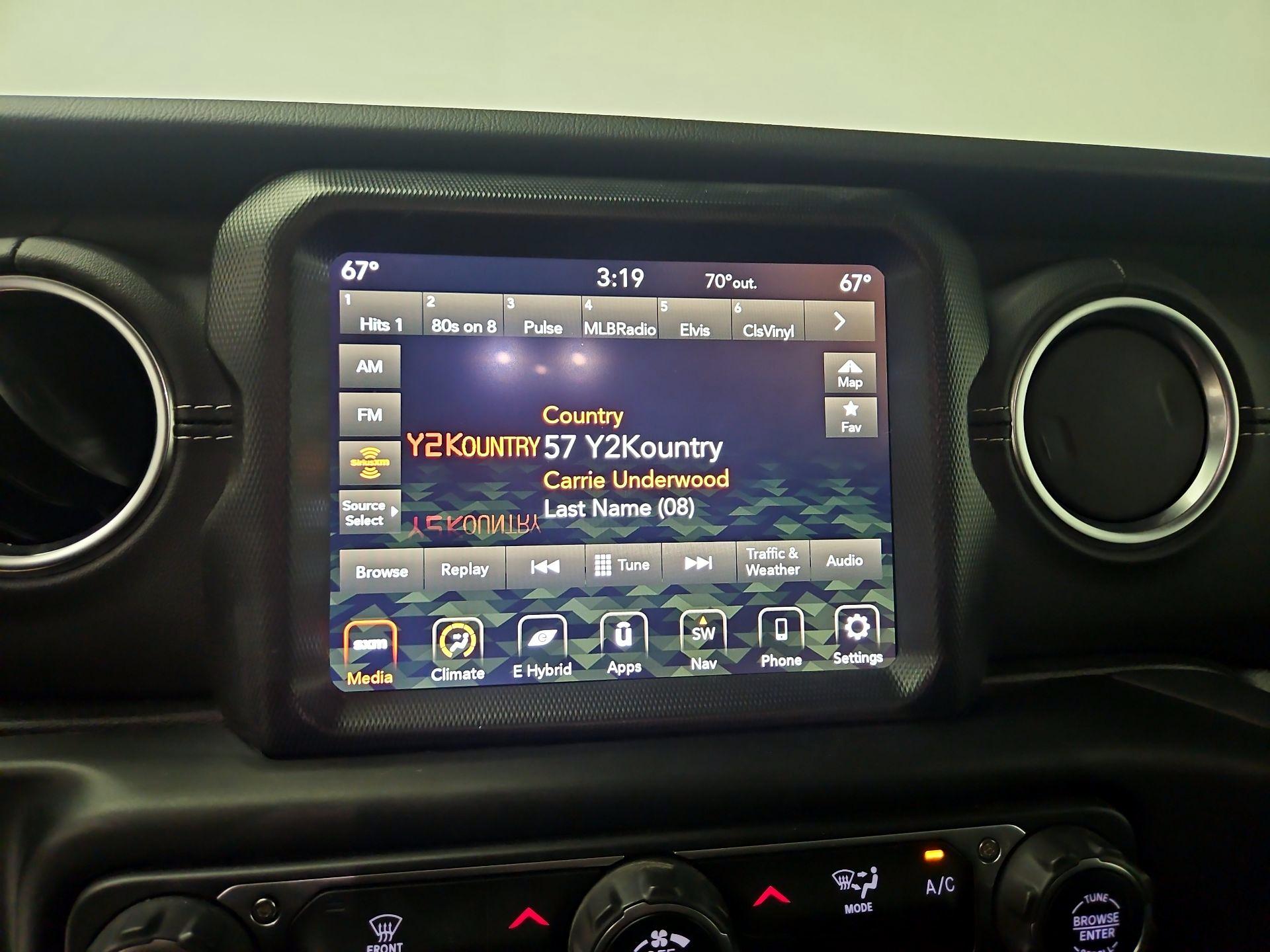 Thumbnail: 2021 Jeep Wrangler - 16