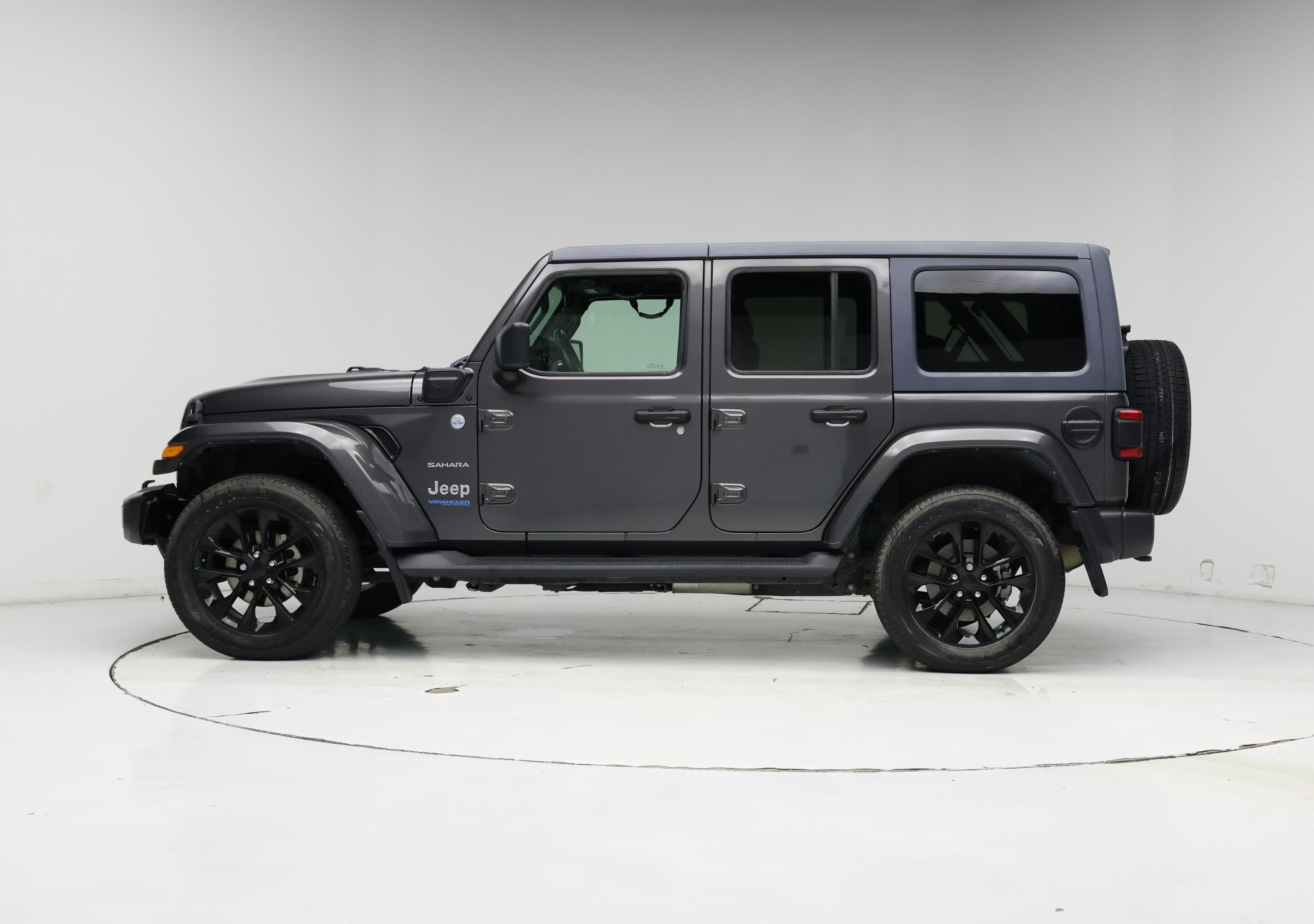 Thumbnail: 2021 Jeep Wrangler - 3