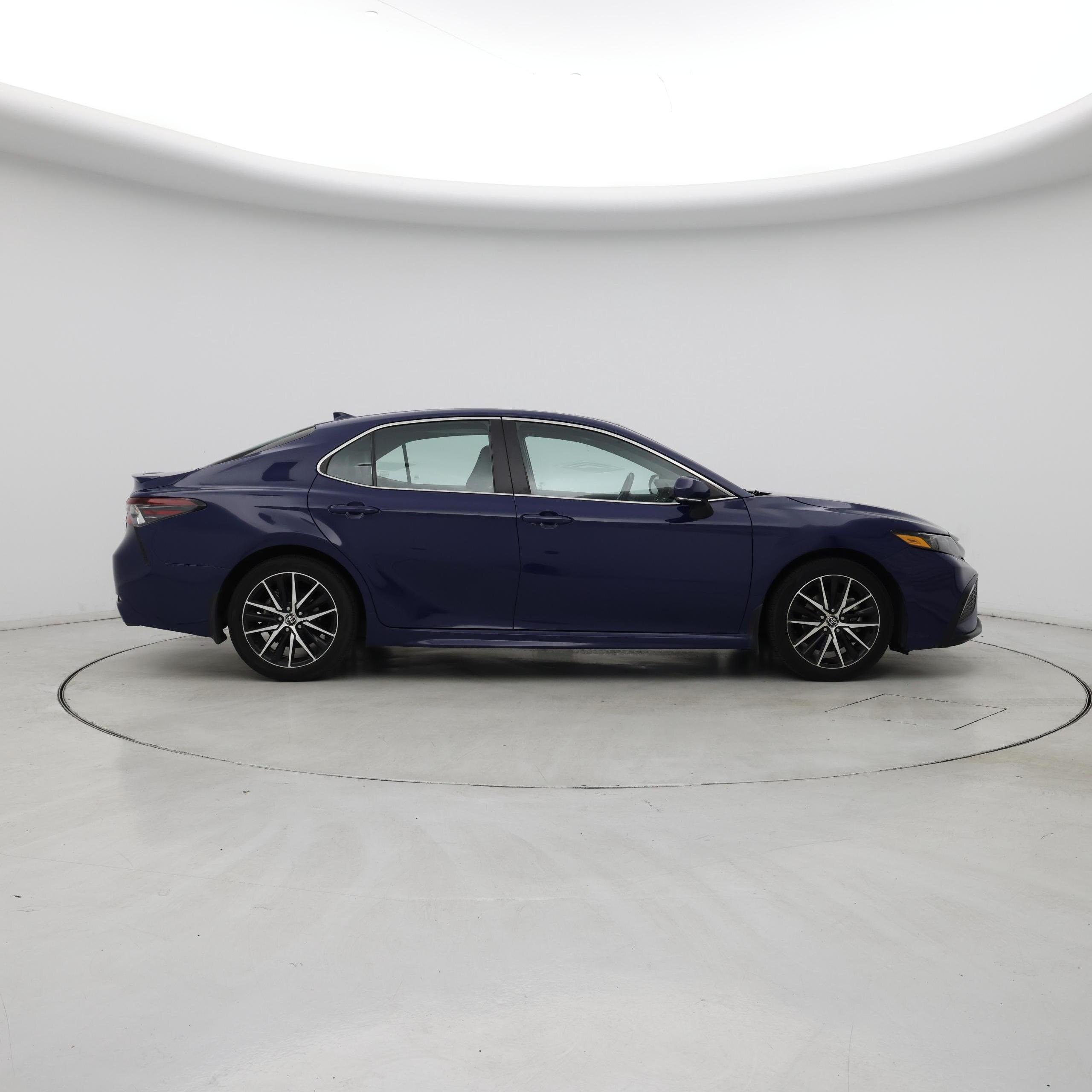 Thumbnail: 2023 Toyota Camry - 7