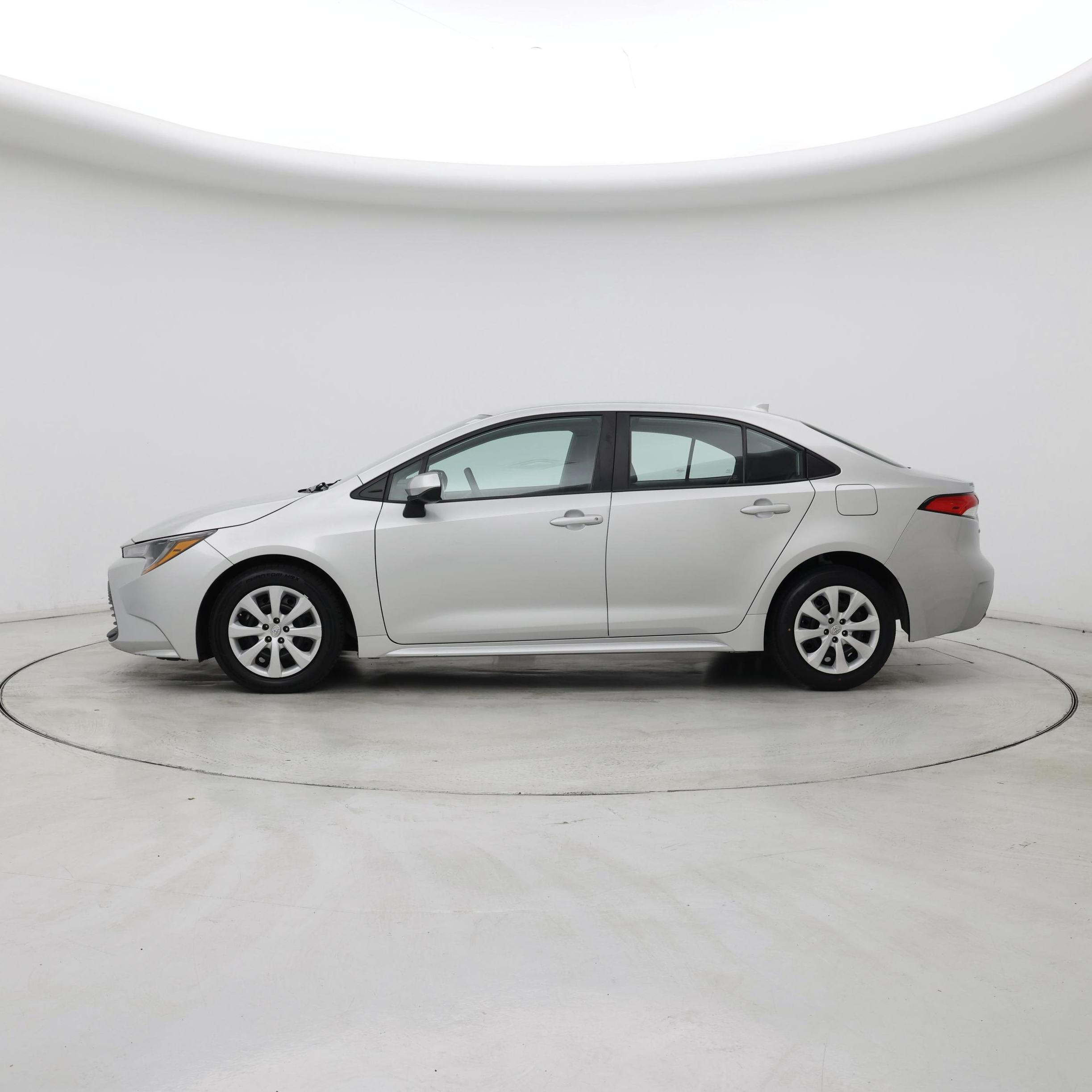 Thumbnail: 2023 Toyota Corolla - 3