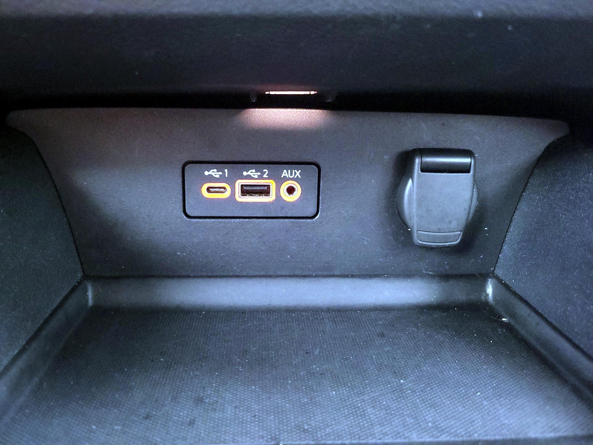 Thumbnail: 2021 Nissan Altima - 18