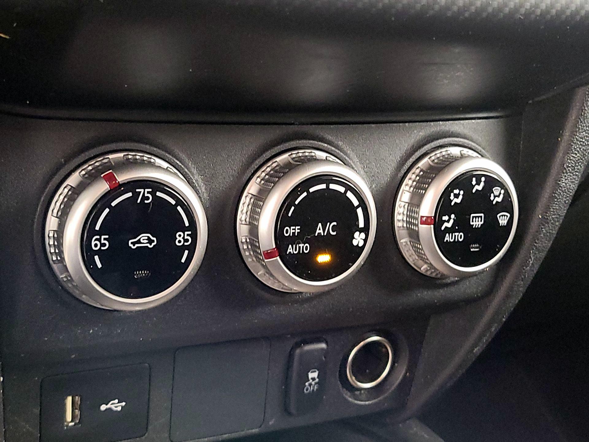 Thumbnail: 2022 Mitsubishi Outlander Sport - 16