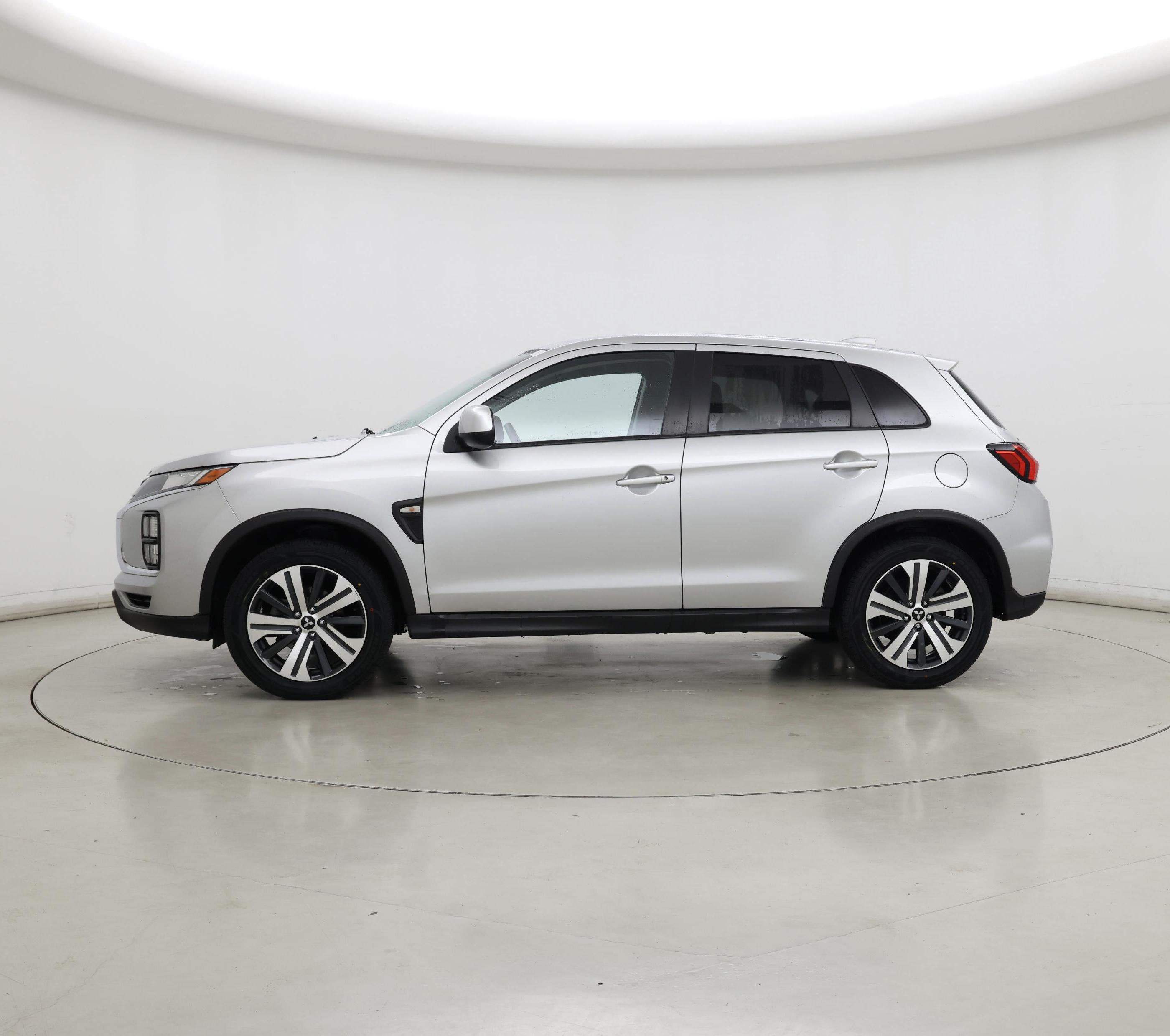 Thumbnail: 2022 Mitsubishi Outlander Sport - 3