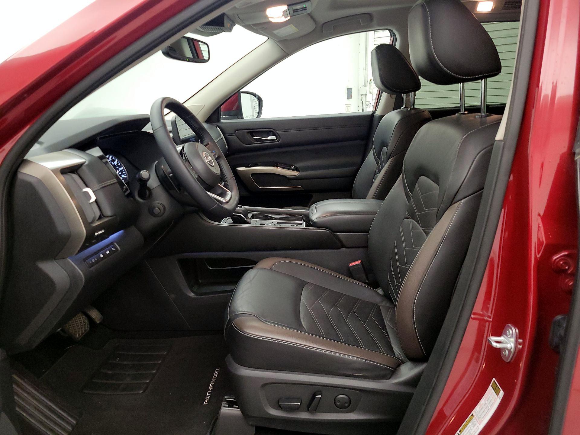 Thumbnail: 2022 Nissan Pathfinder - 11