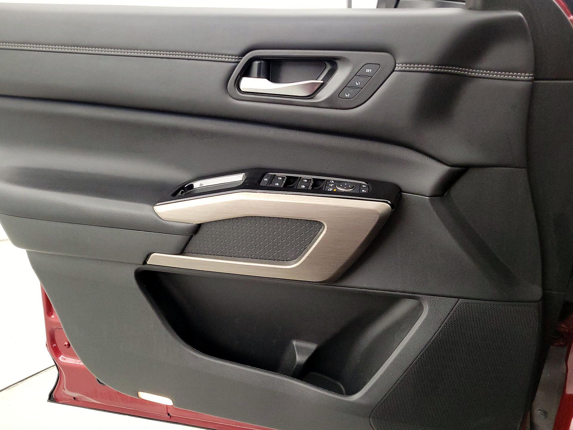 Thumbnail: 2022 Nissan Pathfinder - 12