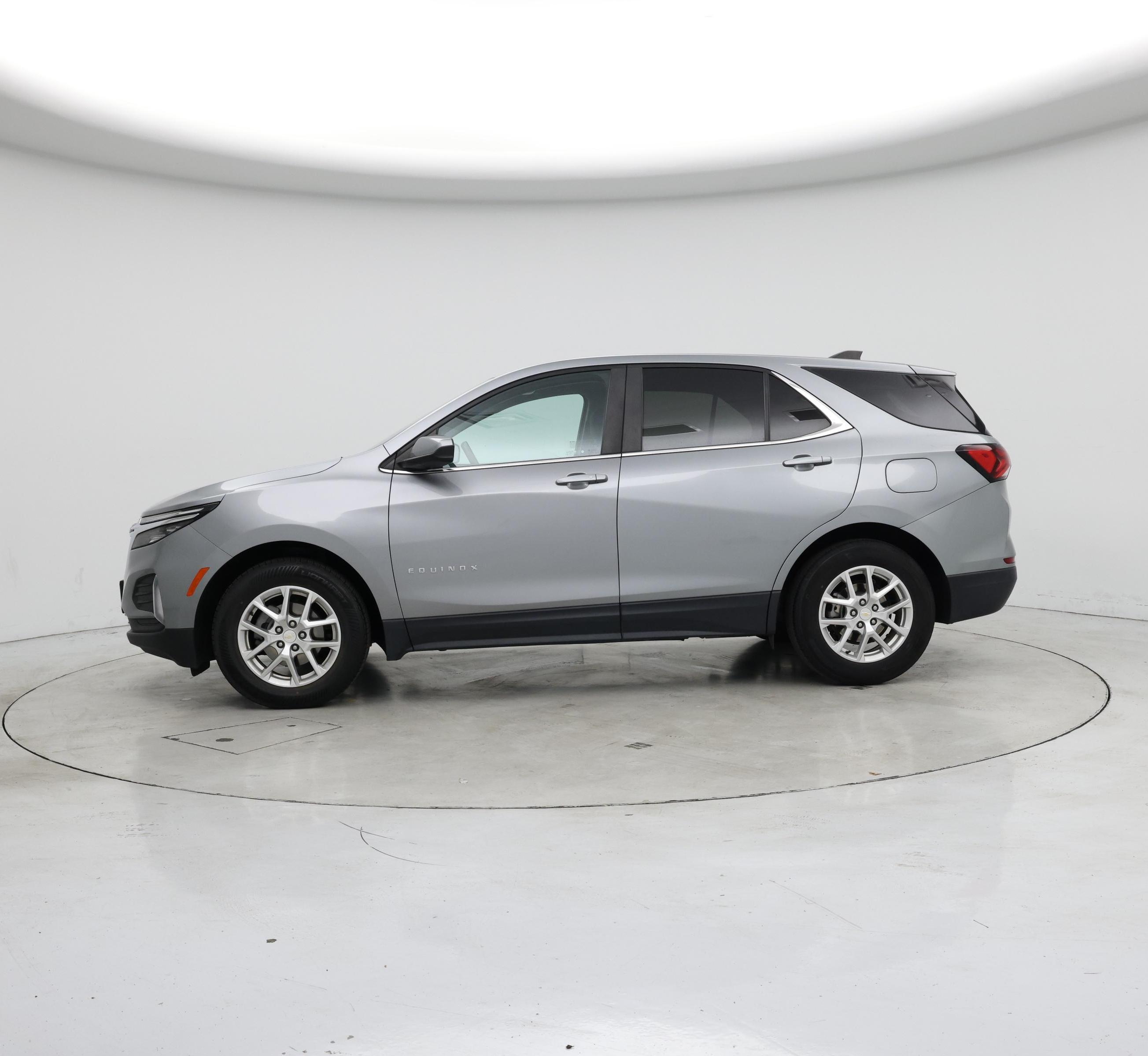 Thumbnail: 2023 Chevrolet Equinox - 3