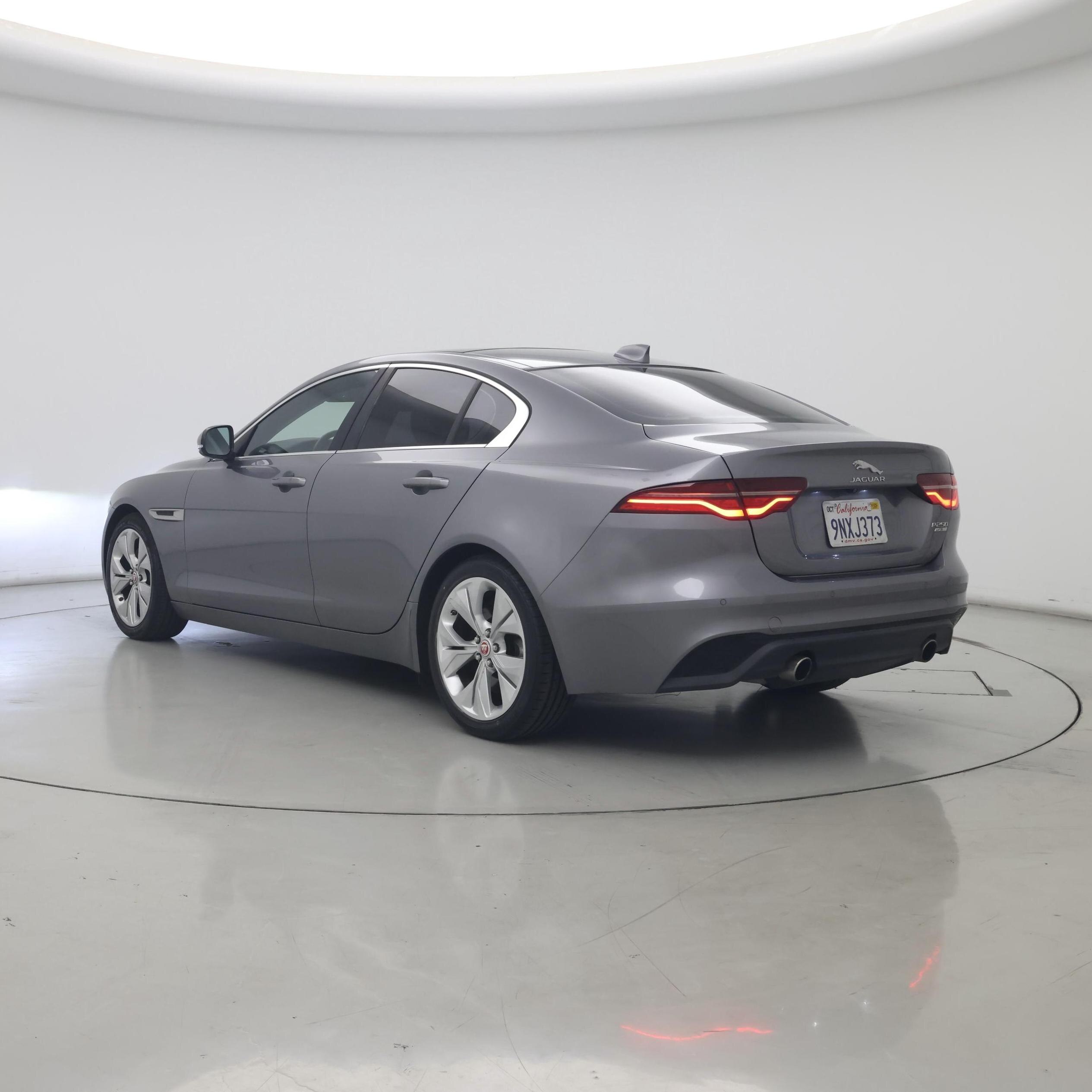 Thumbnail: 2020 Jaguar XE - 2
