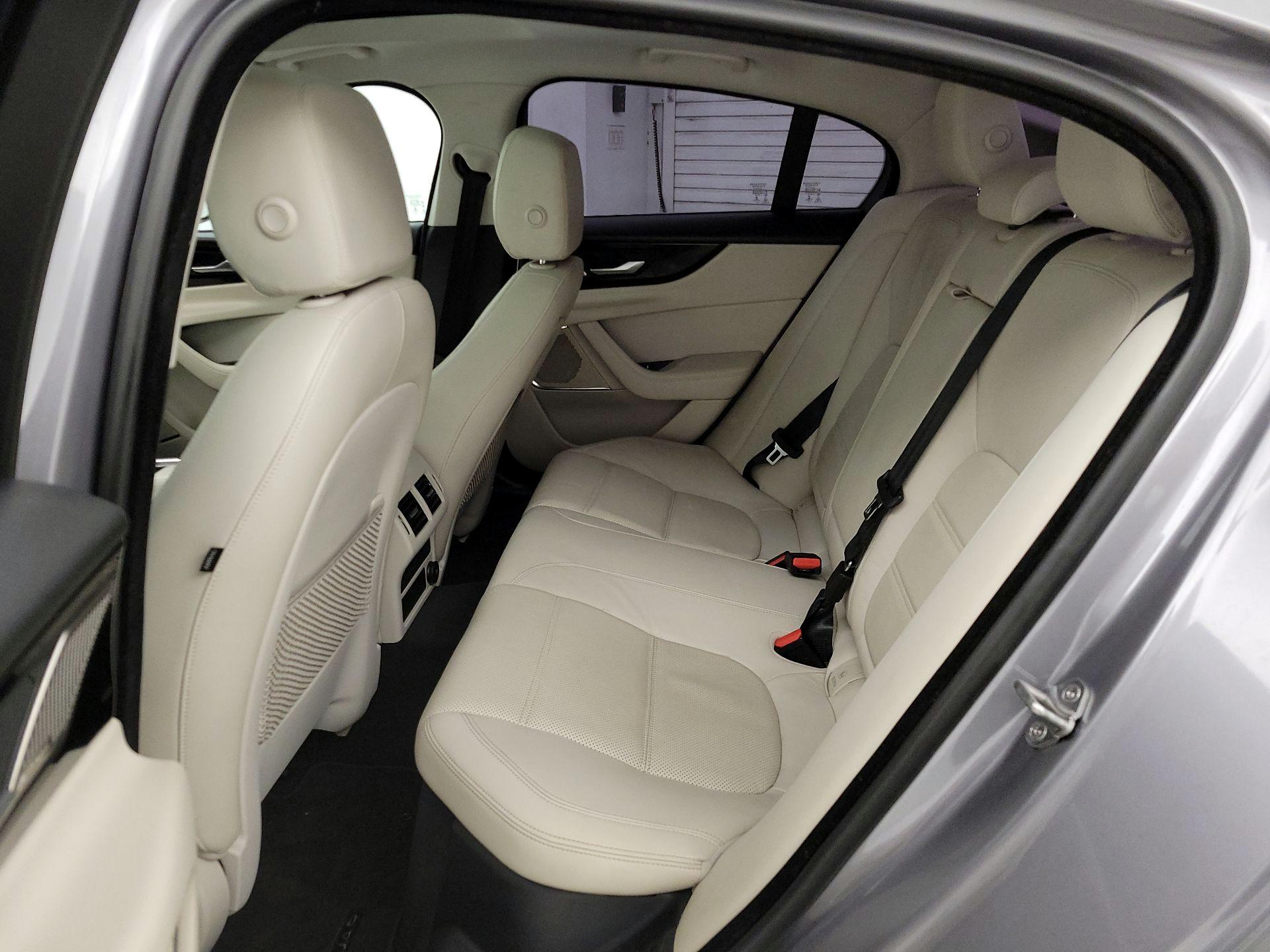 Thumbnail: 2020 Jaguar XE - 20