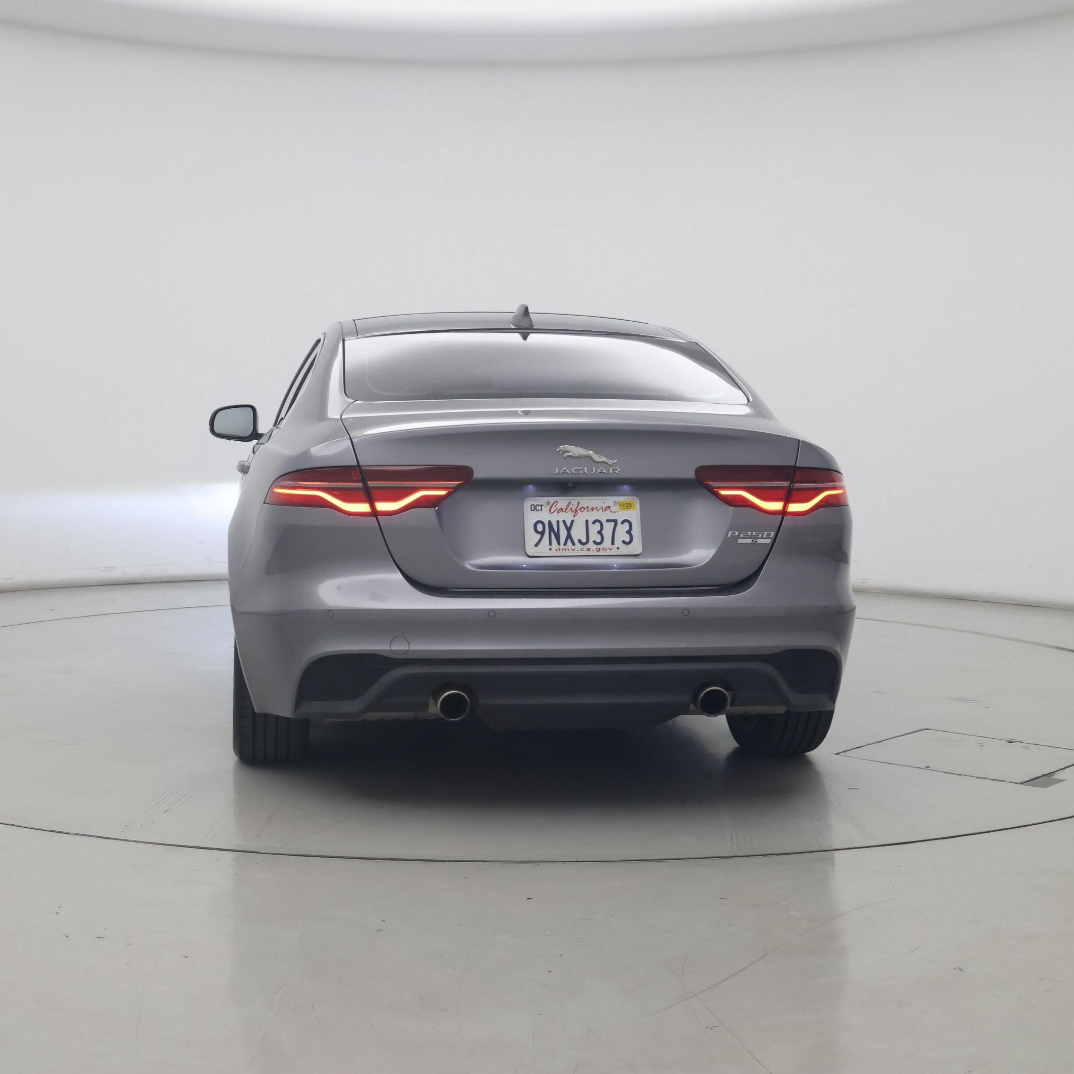 Thumbnail: 2020 Jaguar XE - 6