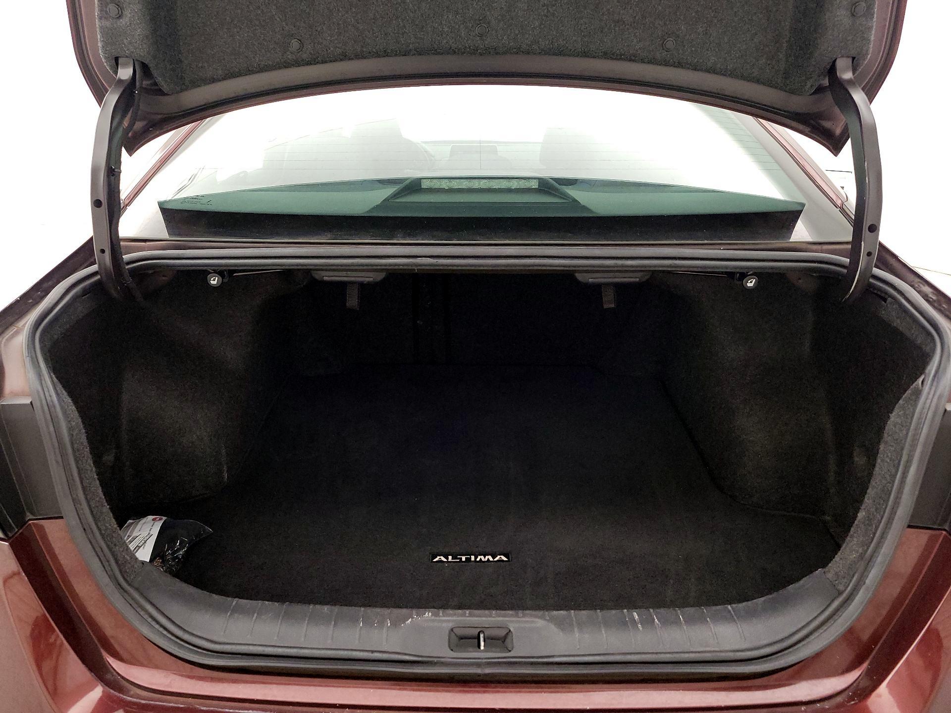 Thumbnail: 2023 Nissan Altima - 20