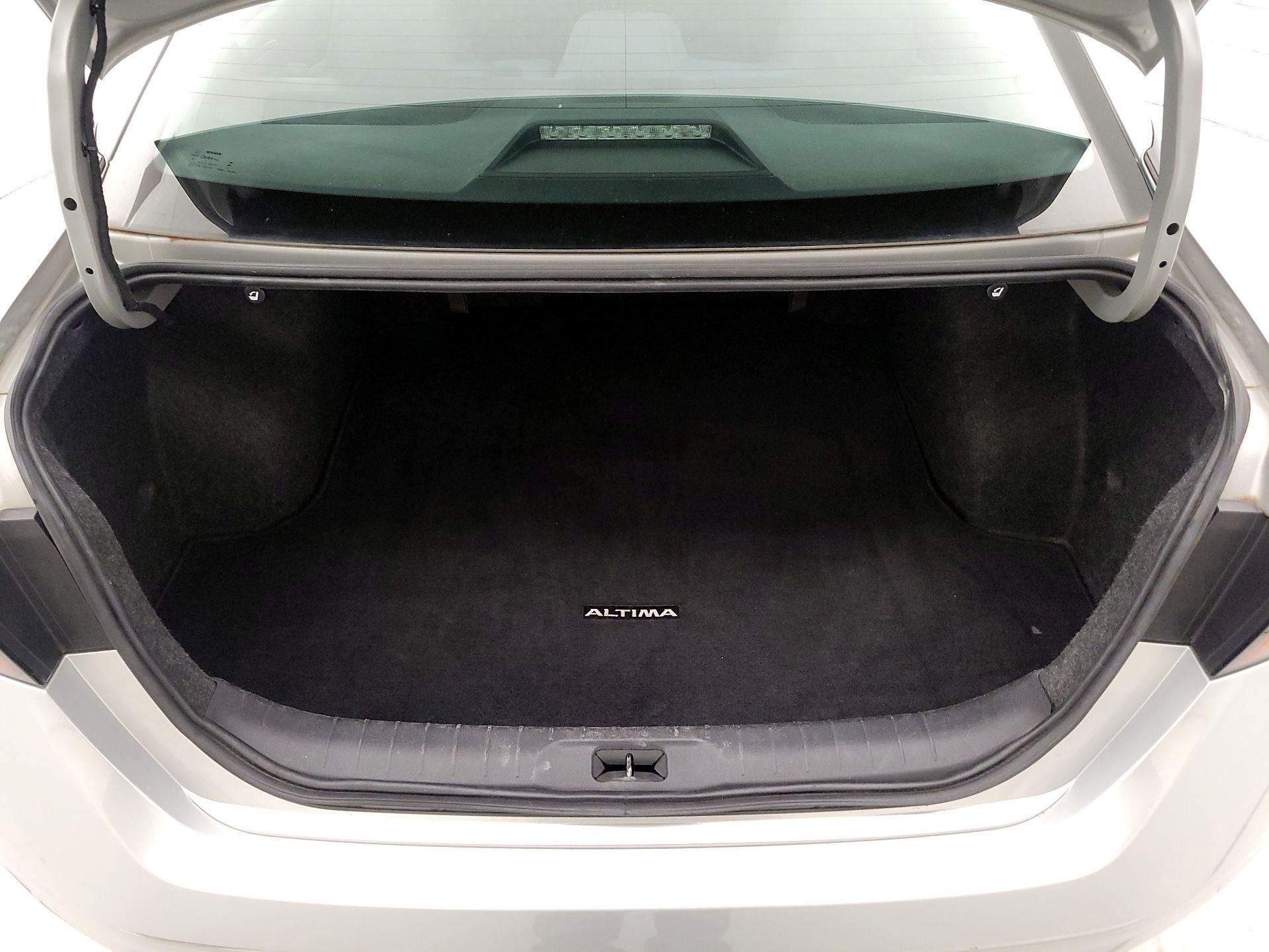 Thumbnail: 2023 Nissan Altima - 20