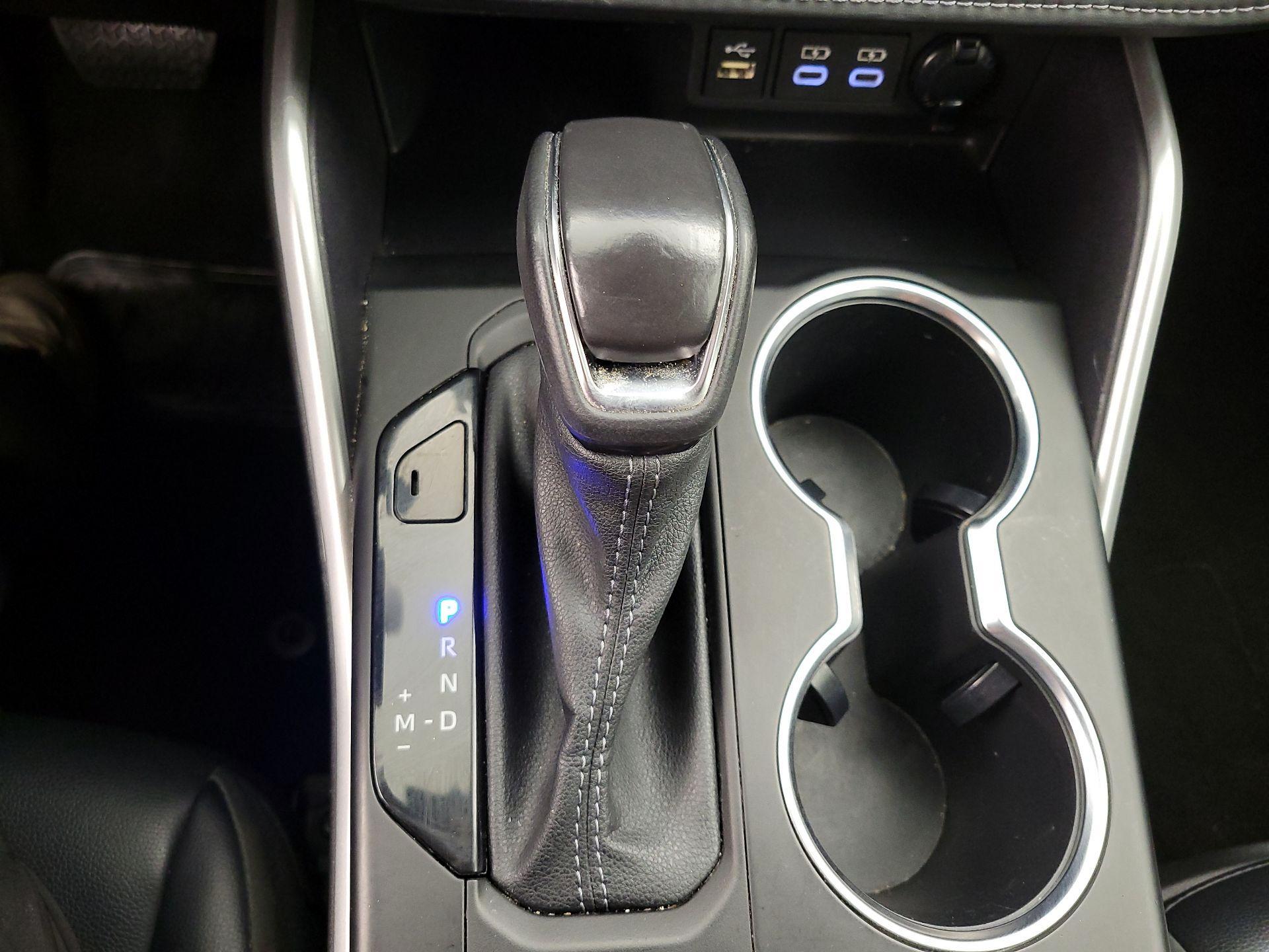 Thumbnail: 2023 Toyota Highlander - 17