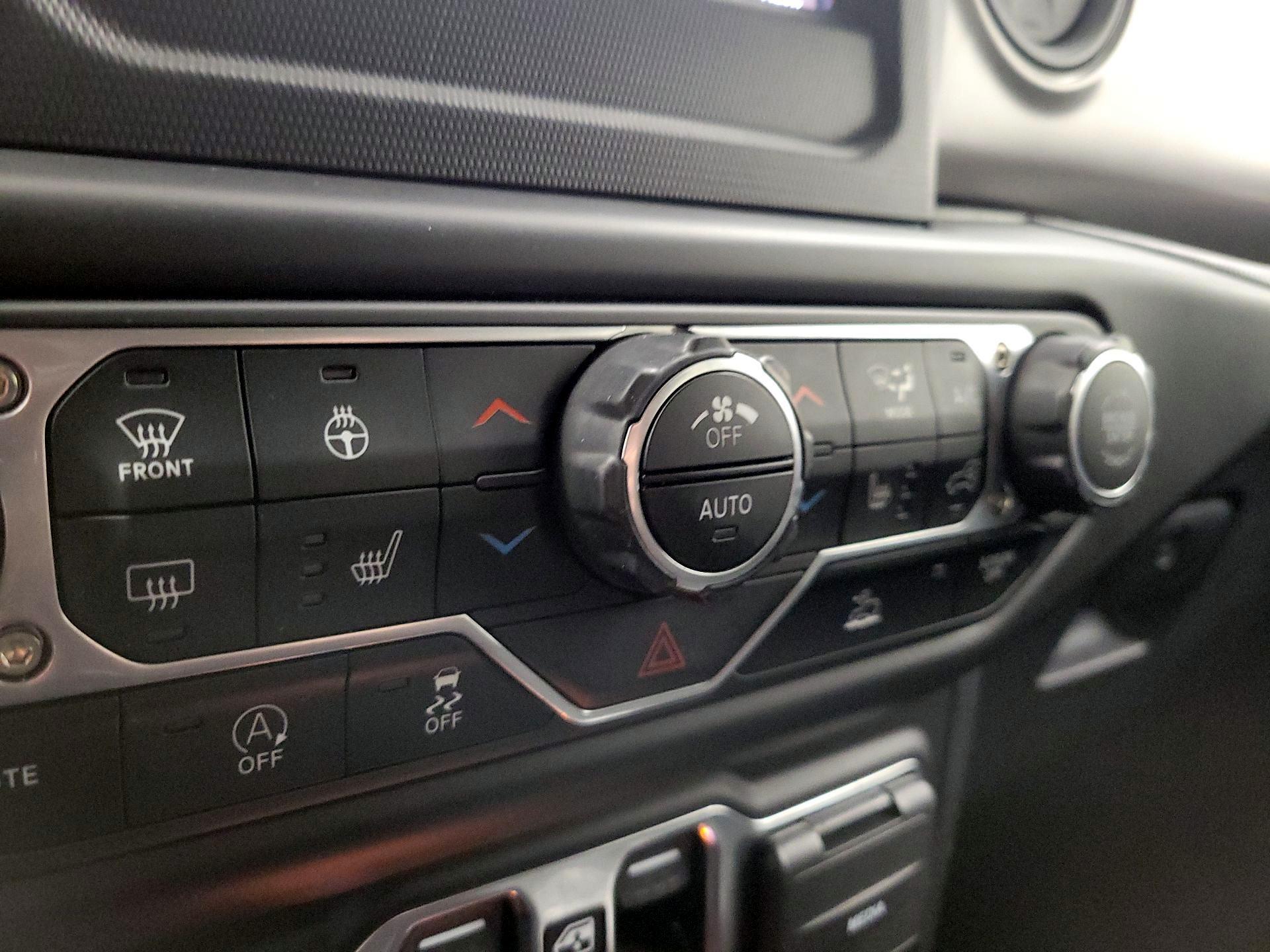 Thumbnail: 2021 Jeep Wrangler - 16