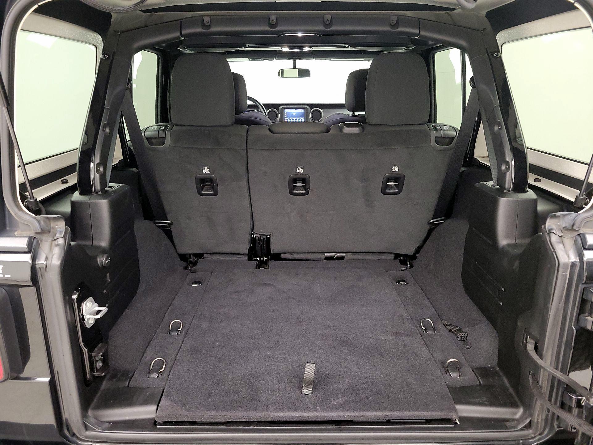 Thumbnail: 2021 Jeep Wrangler - 20