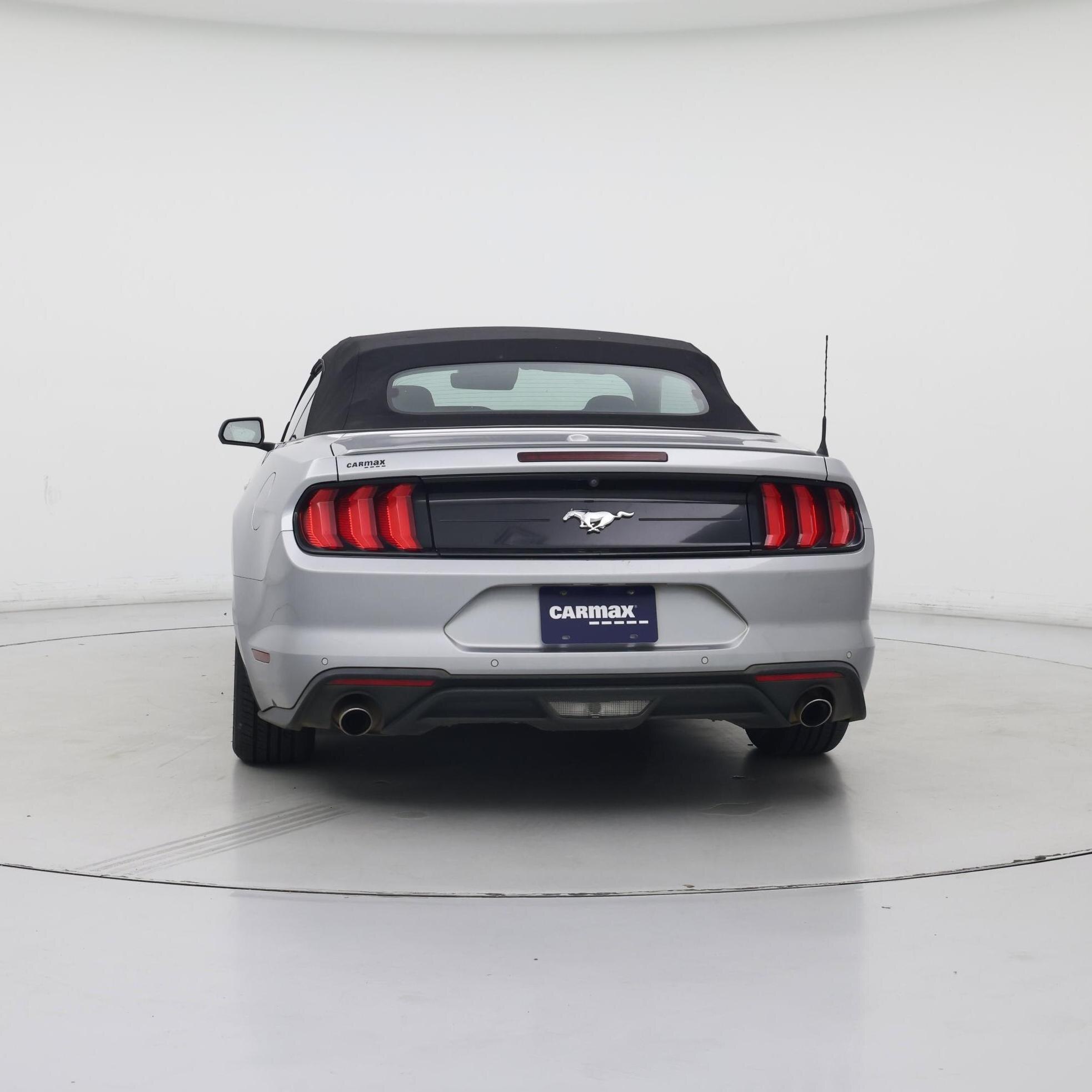Thumbnail: 2022 Ford Mustang - 6