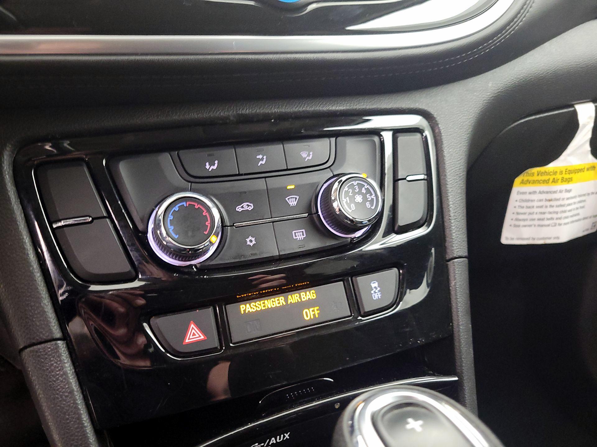 Thumbnail: 2022 Buick Encore - 17