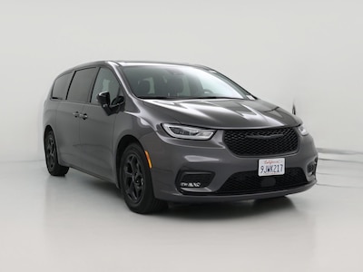 Gray 2023 Chrysler Pacifica Hybrid Limited