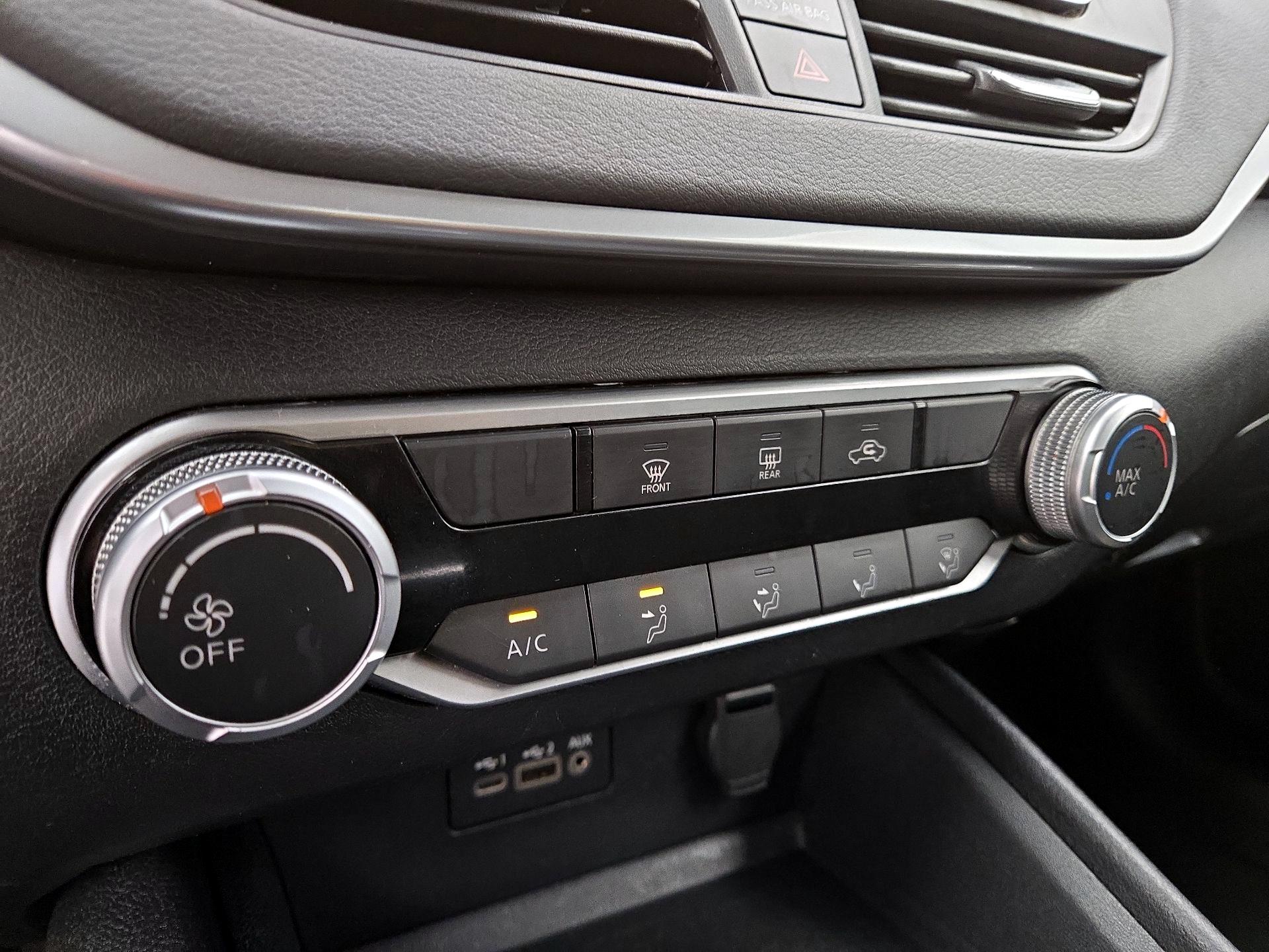 Thumbnail: 2022 Nissan Altima - 16