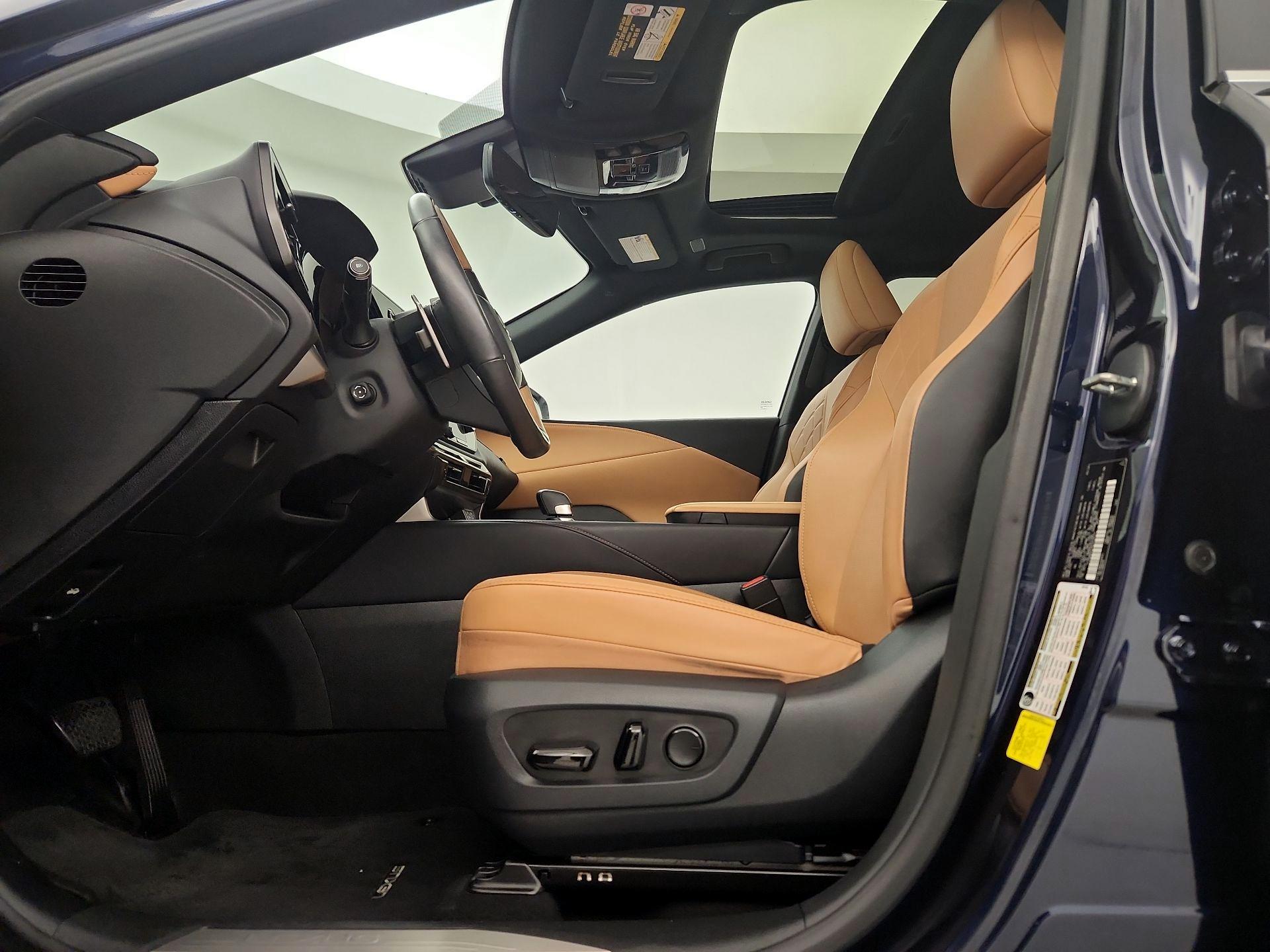 Thumbnail: 2024 Lexus RX - 19