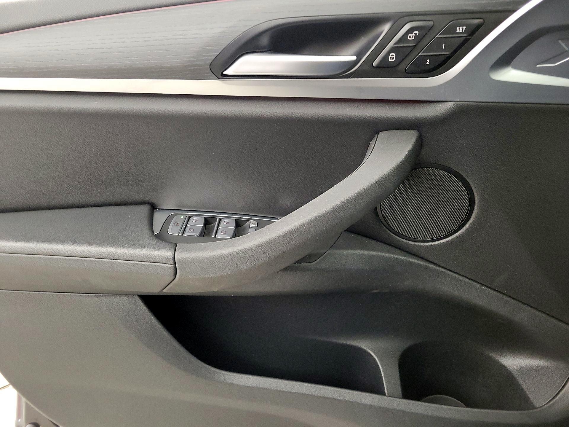 Thumbnail: 2022 BMW X3 - 12