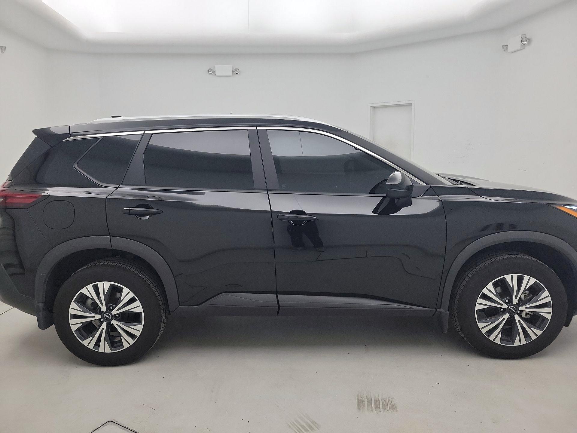 Thumbnail: 2023 Nissan Rogue - 4